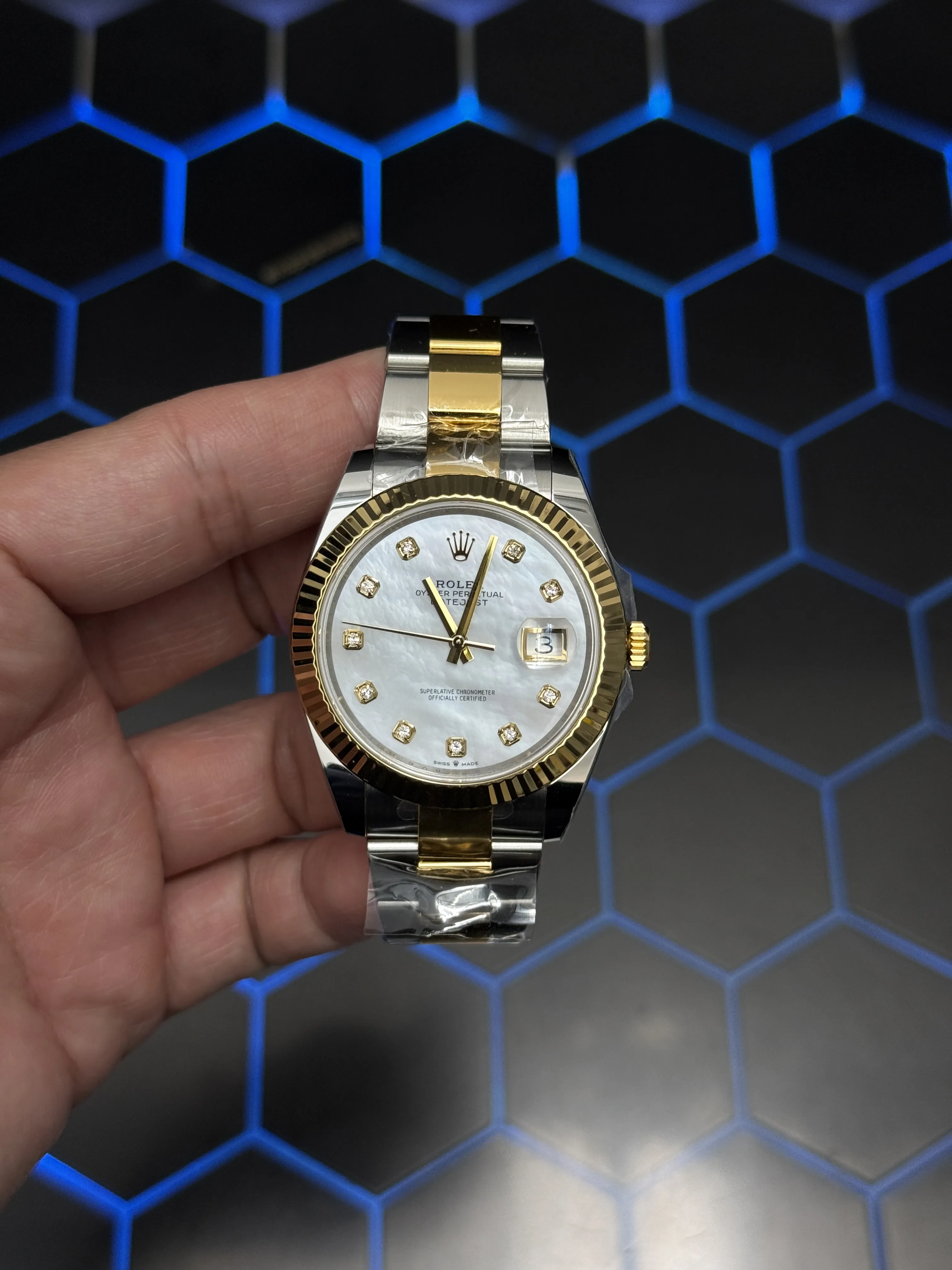Rolex Datejust 36-Style Two-Tone Mother-of-Pearl Dial Watch D391519498 — view 3