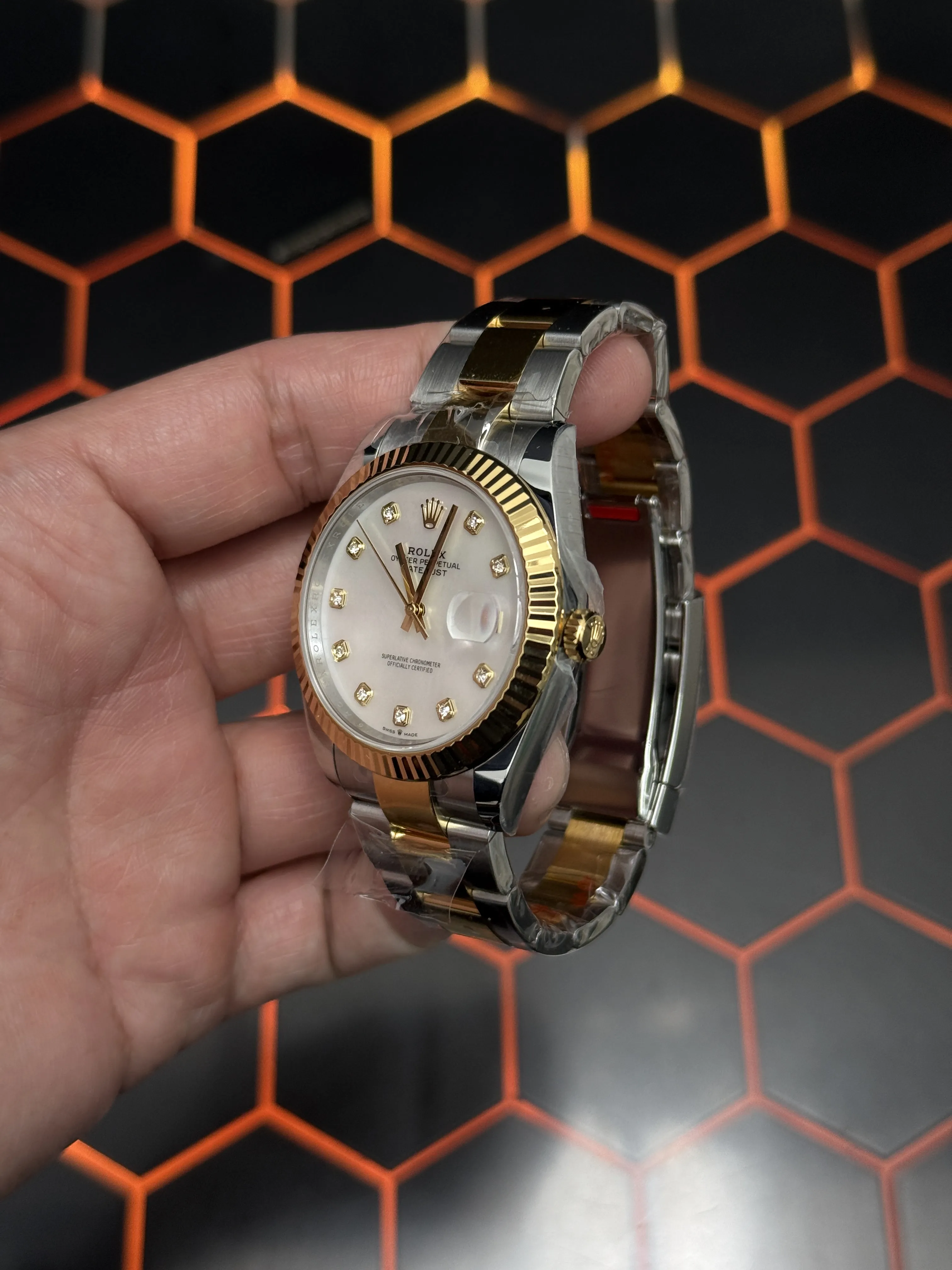Rolex Datejust 36-Style Two-Tone Mother-of-Pearl Dial Watch D391519498 — view 5