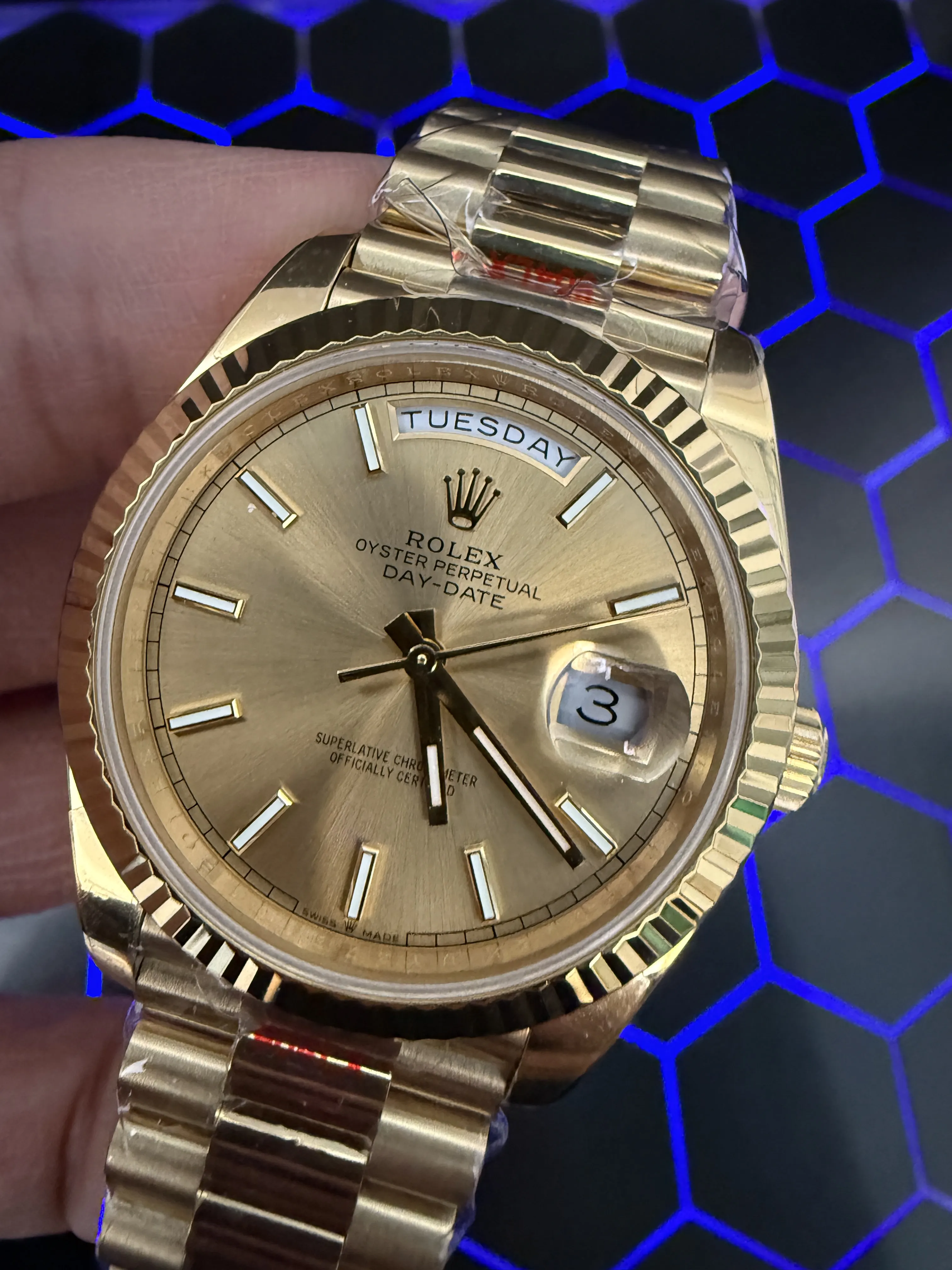 Rolex Day-Date-Style Gold Champagne Dial Watch D391519500 — view 9