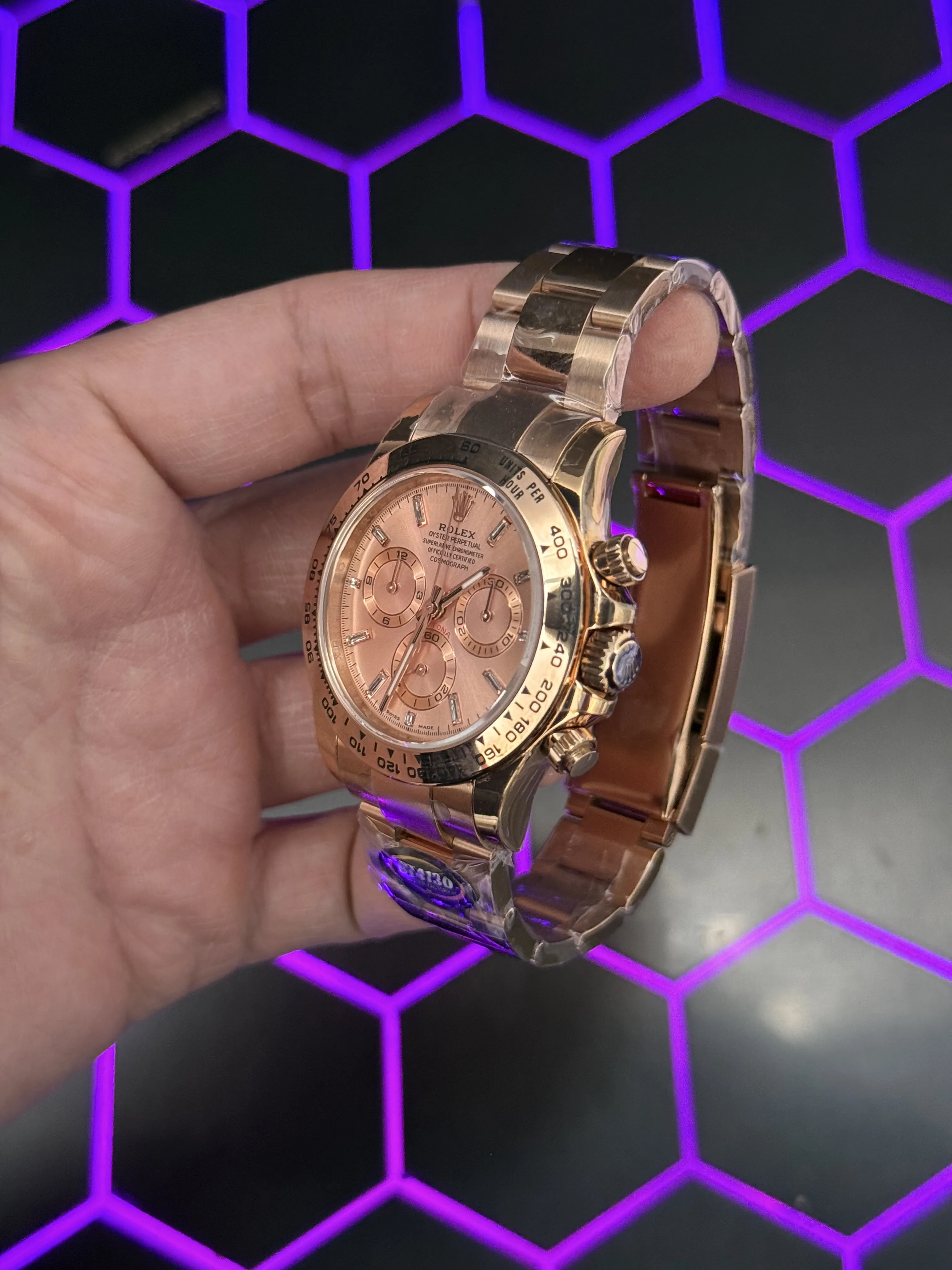 Rolex Daytona-Style Rose-Gold Salmon Dial Chronograph Watch D594019503 — view 4