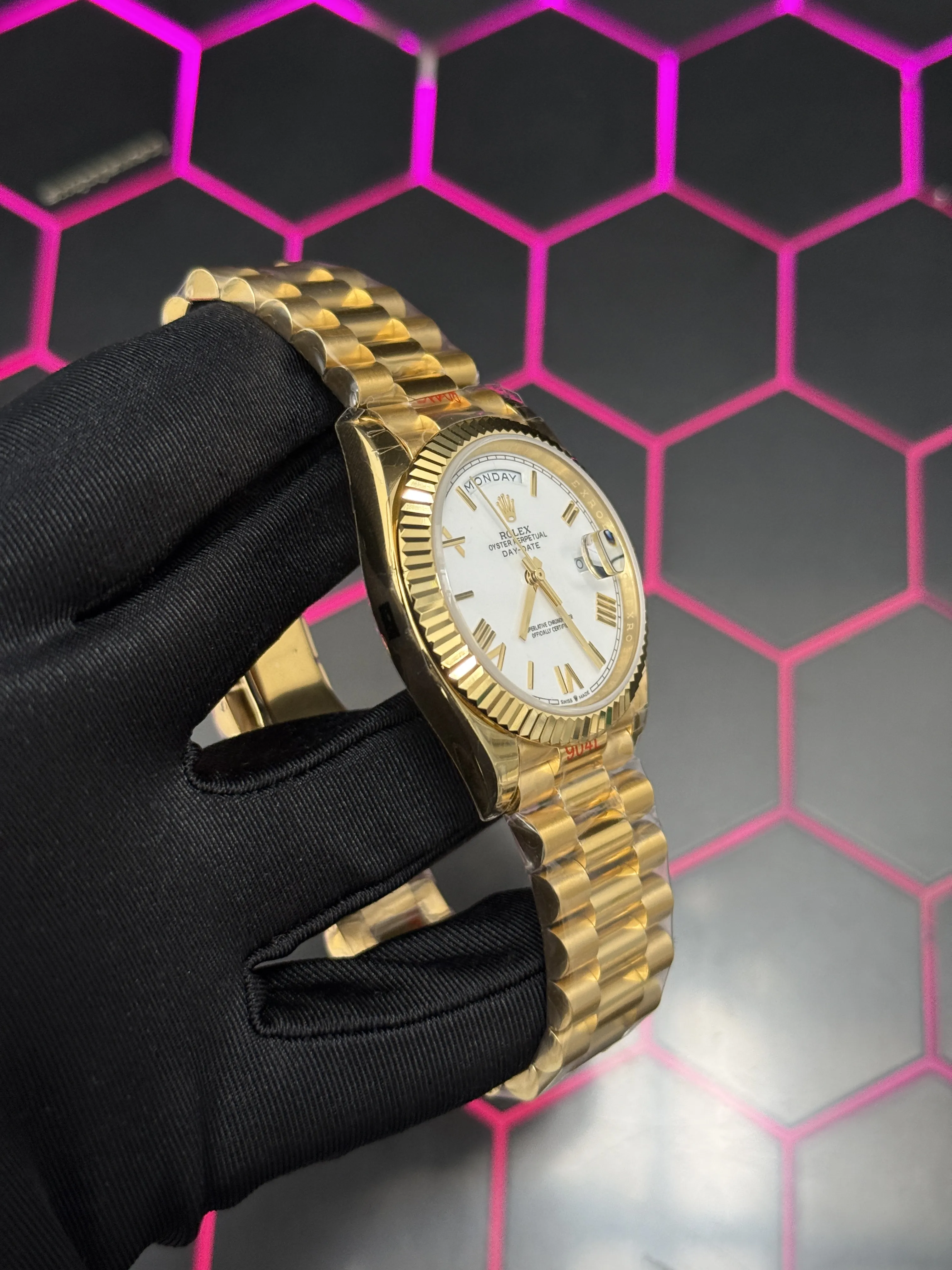 Rolex Day-Date-Style Gold White Roman Dial Watch D391519508 — view 4