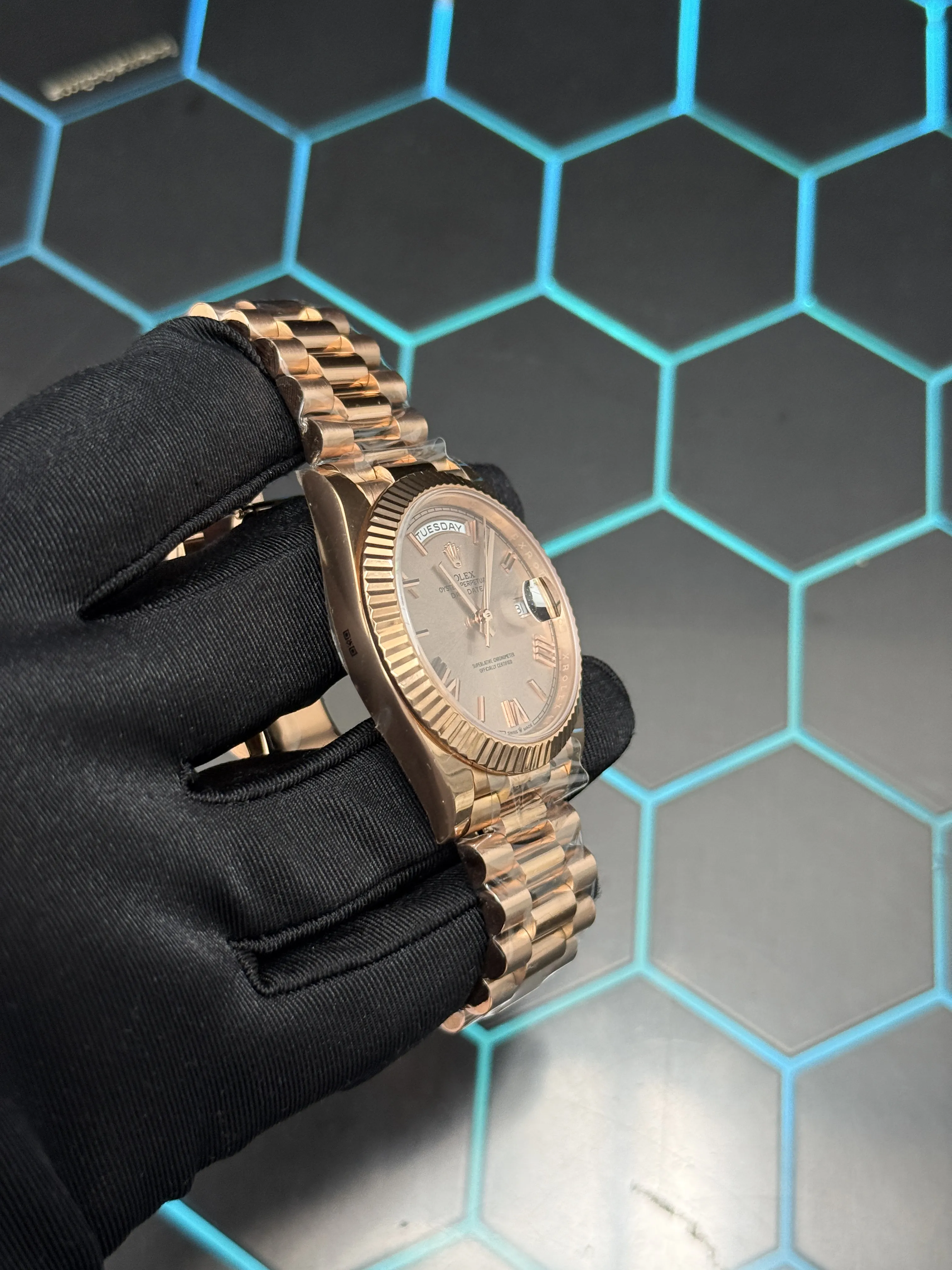 Rolex Day-Date-Style Rose-Gold Champagne Roman Dial Watch D391519511 — view 4