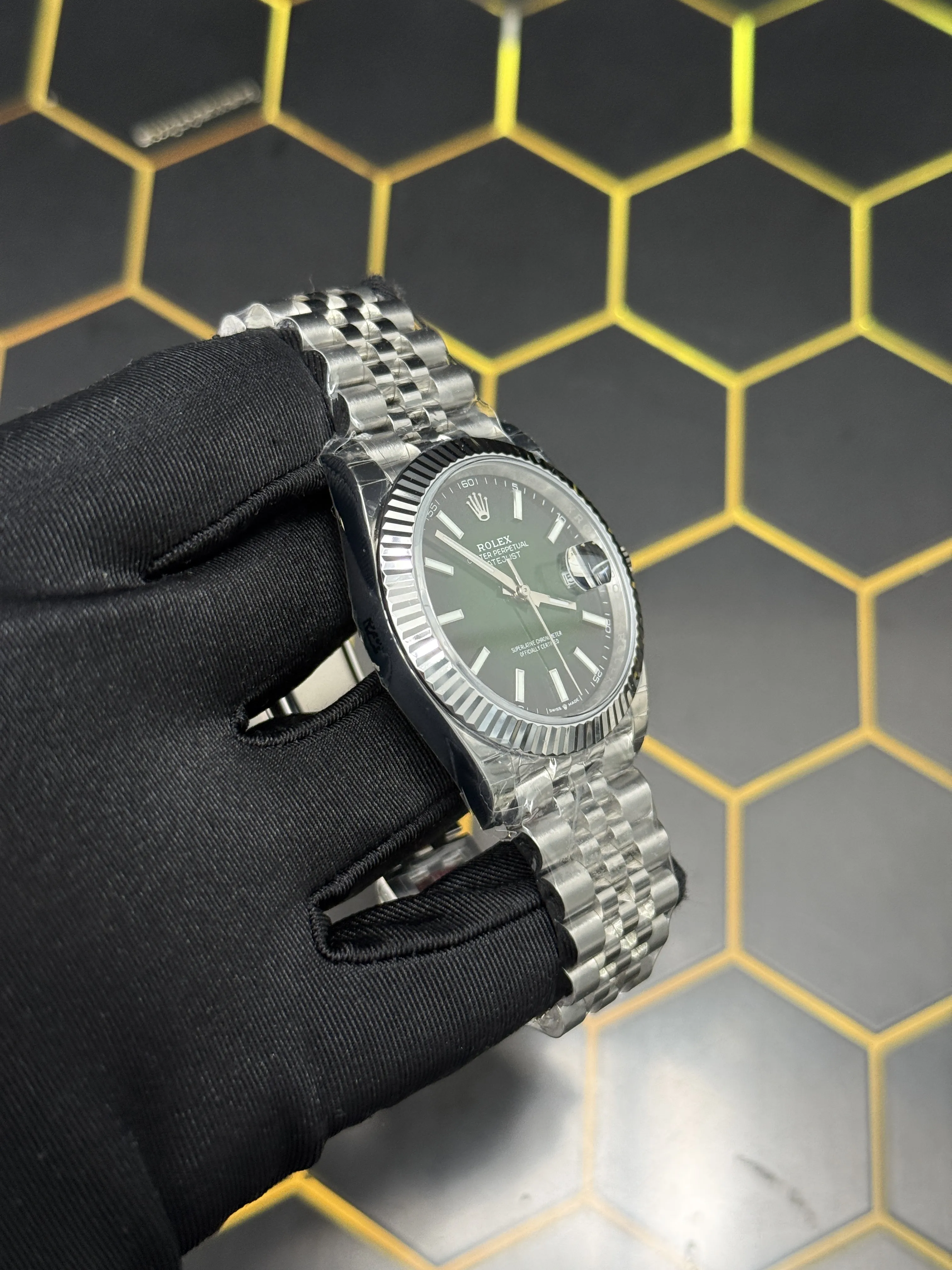 Rolex Datejust-Style Silver Emerald Green Dial Watch D391519512 — view 4