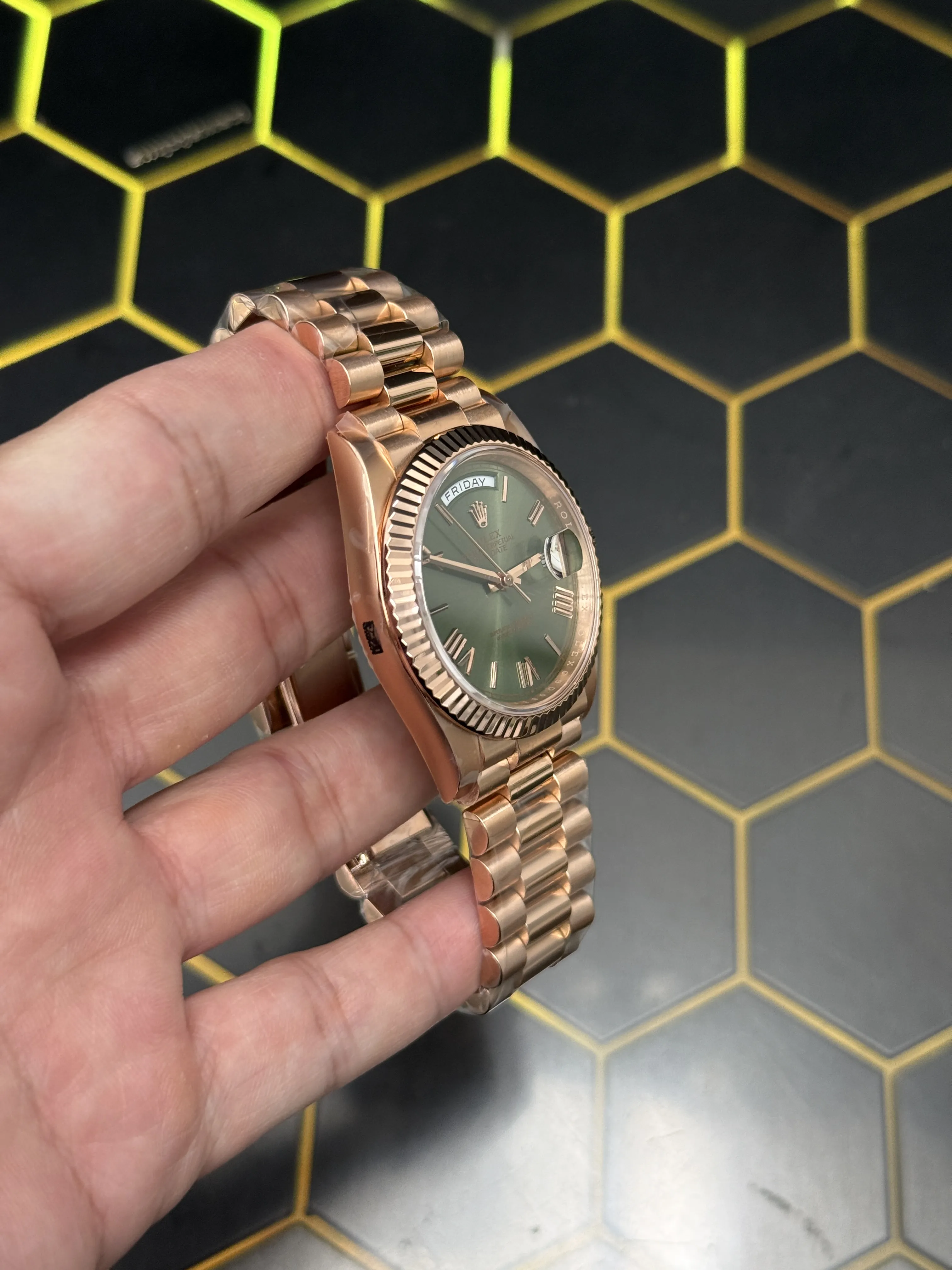 Rolex Day-Date-Style Rose-Gold Sage Green Dial Watch D391519516 — view 4
