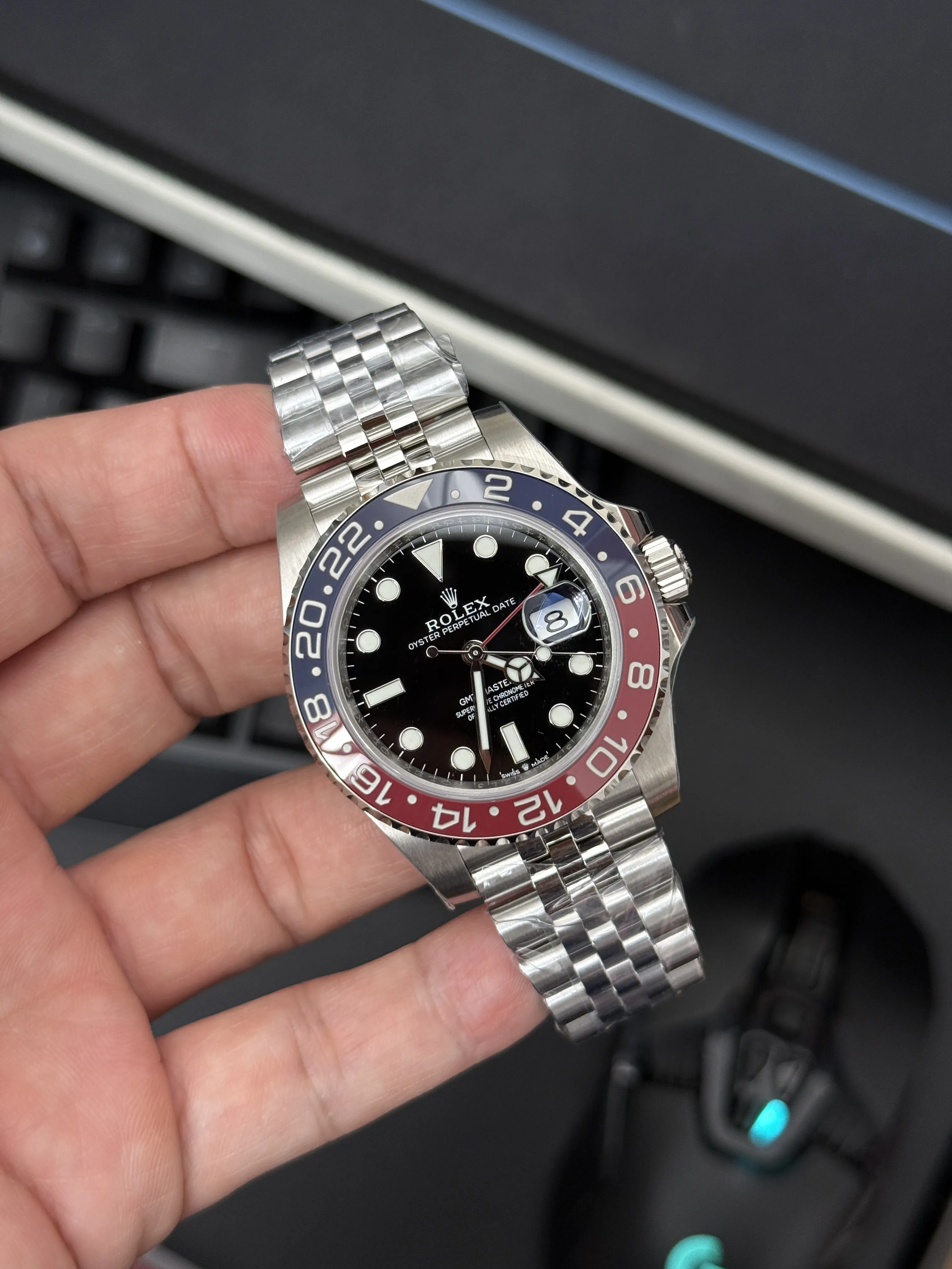 Rolex GMT-Master II-Style Red-and-Blue Bezel Watch D459019523 — view 18