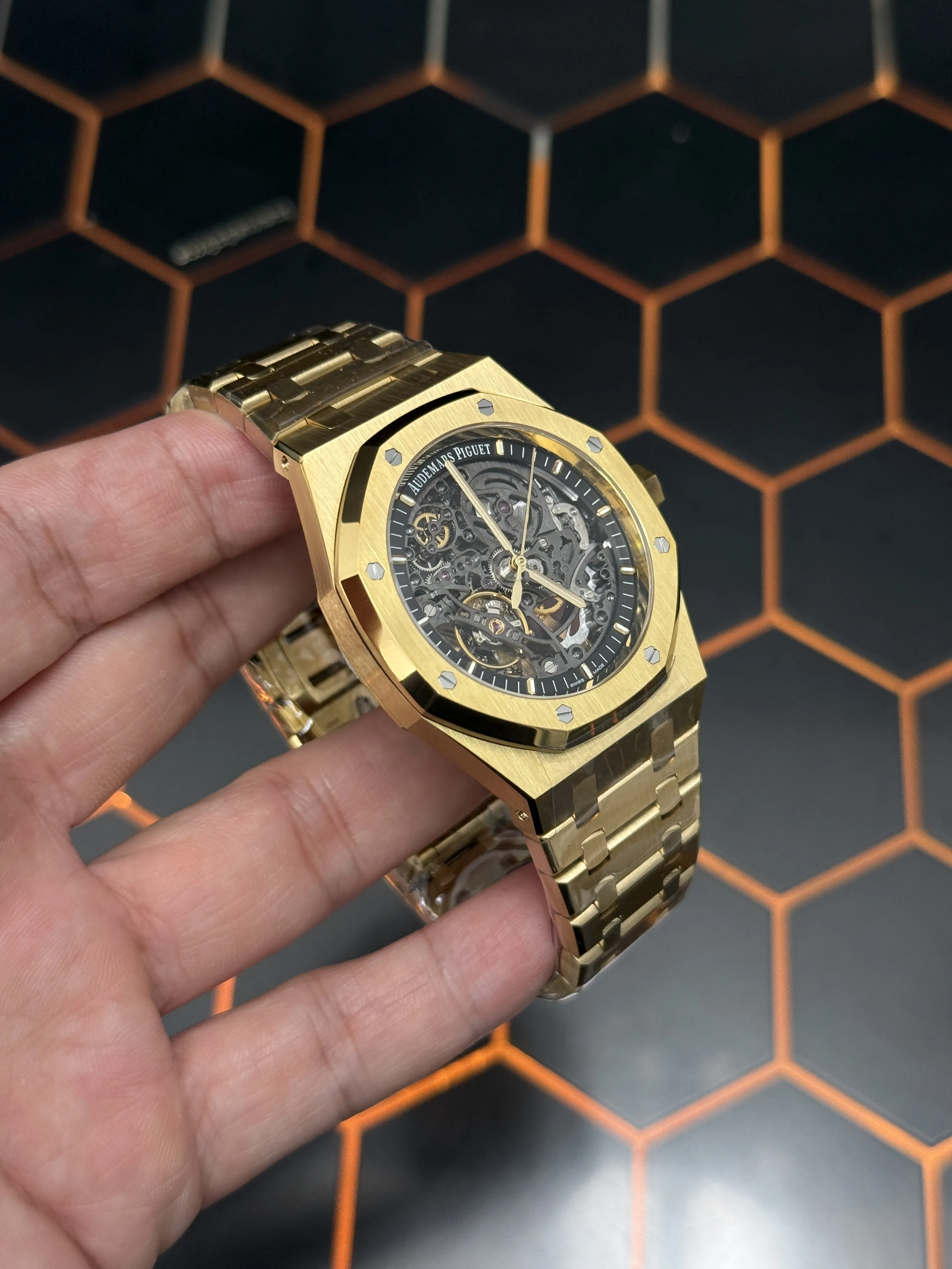 Audemars Piguet Royal Oak-Style Yellow-Gold-Tone Openworked-Look Watch D499519524 — view 5