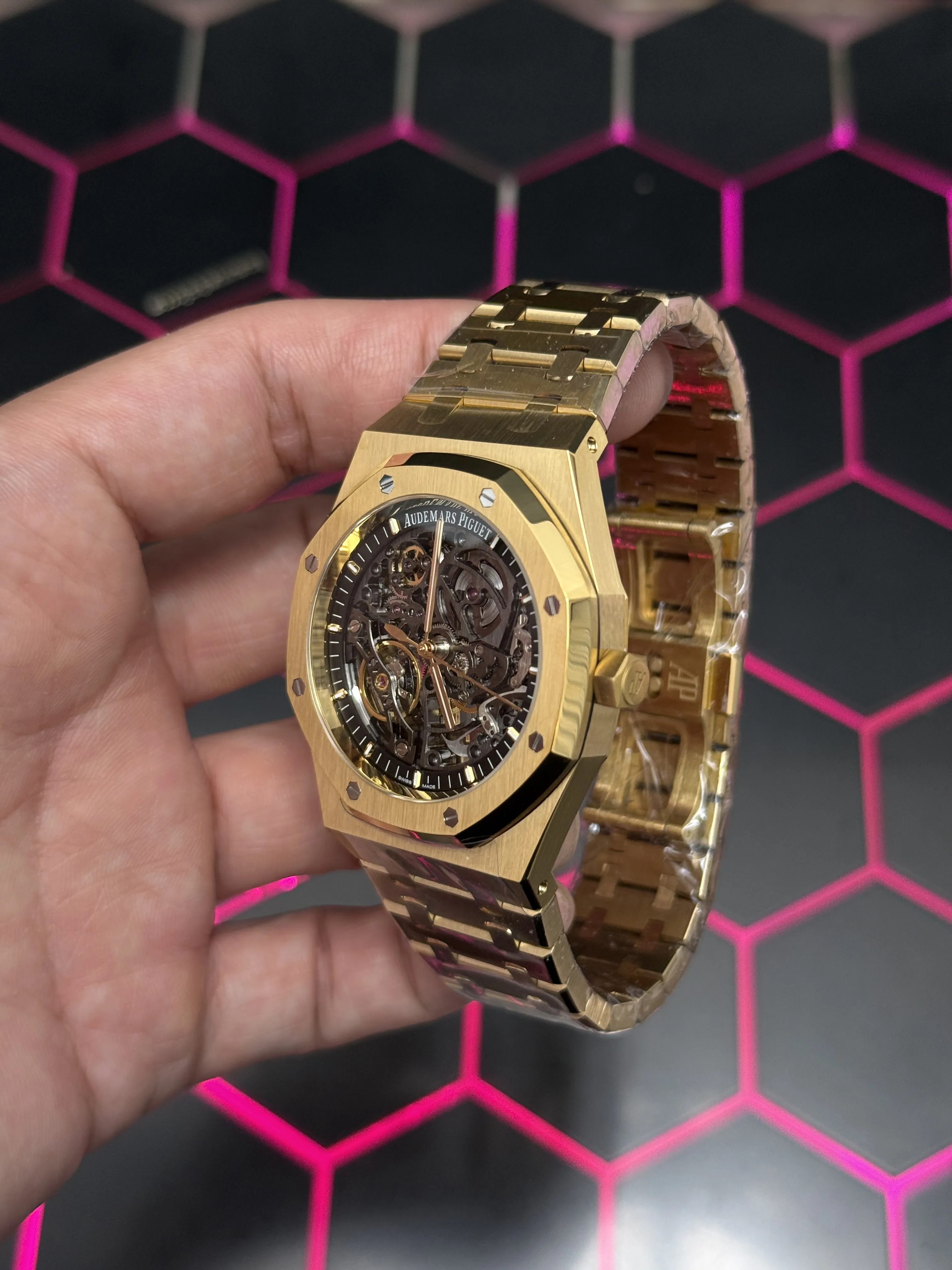 Audemars Piguet Royal Oak-Style Yellow-Gold-Tone Openworked-Look Watch D499519524 — view 7