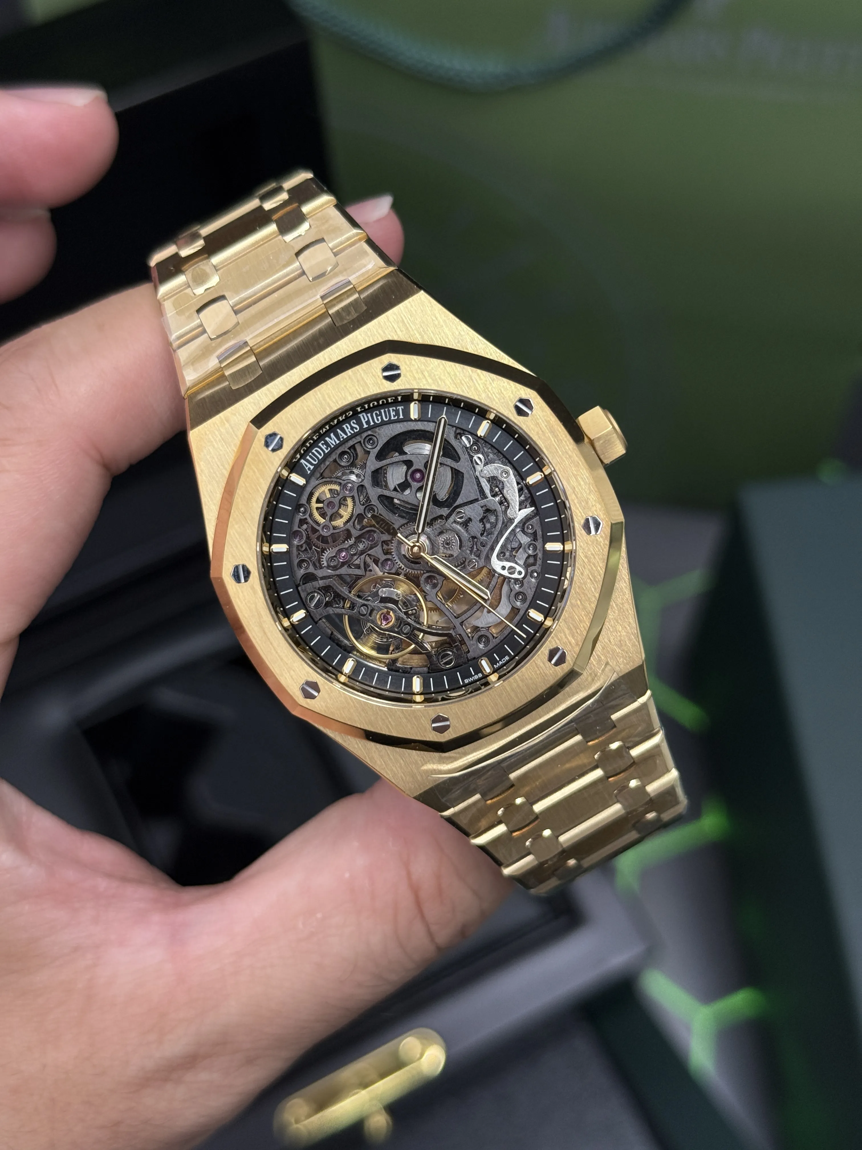 Audemars Piguet Royal Oak-Style Yellow-Gold-Tone Openworked-Look Watch D499519524 — view 15