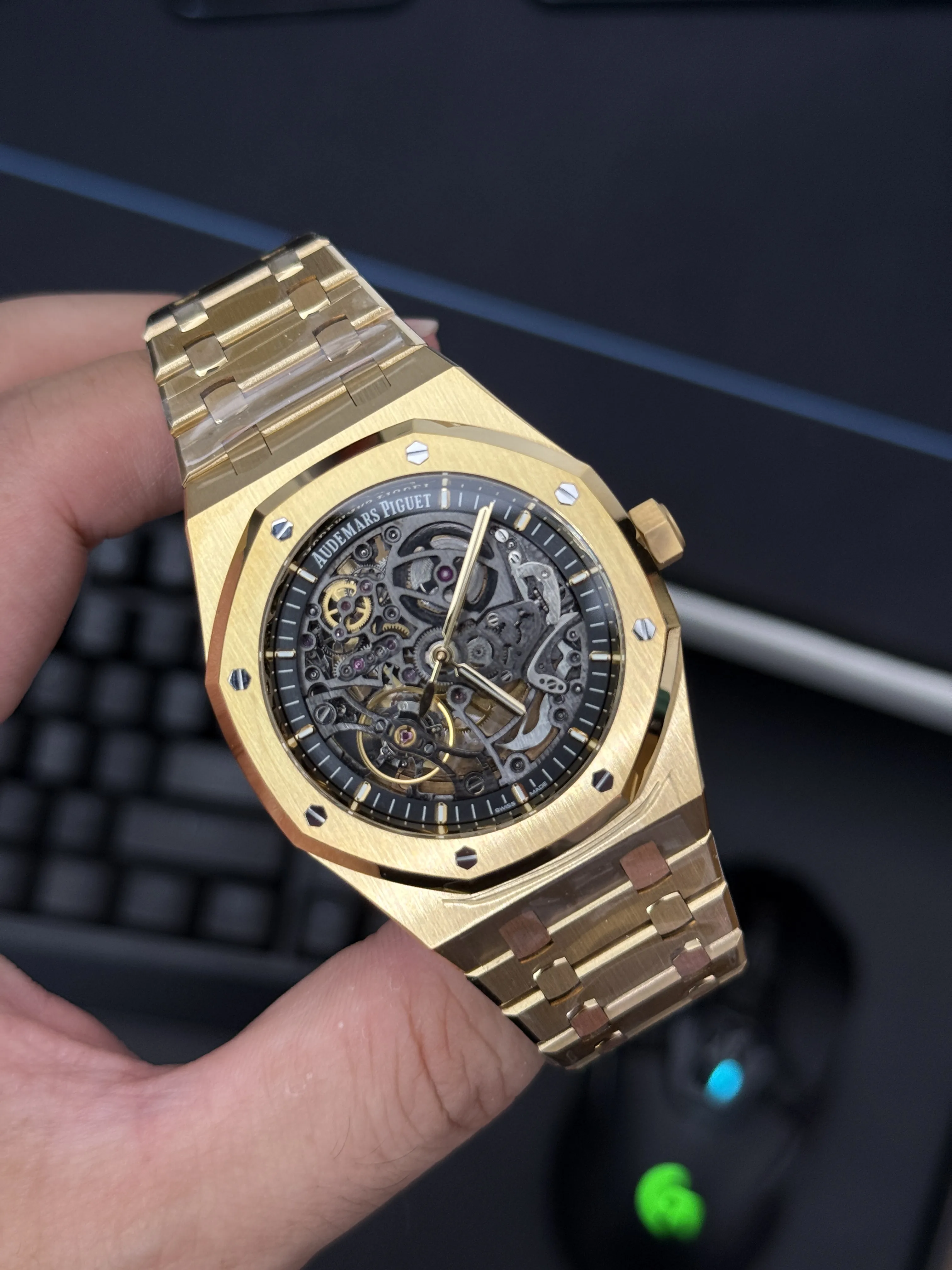 Audemars Piguet Royal Oak-Style Yellow-Gold-Tone Openworked-Look Watch D499519524 — view 16