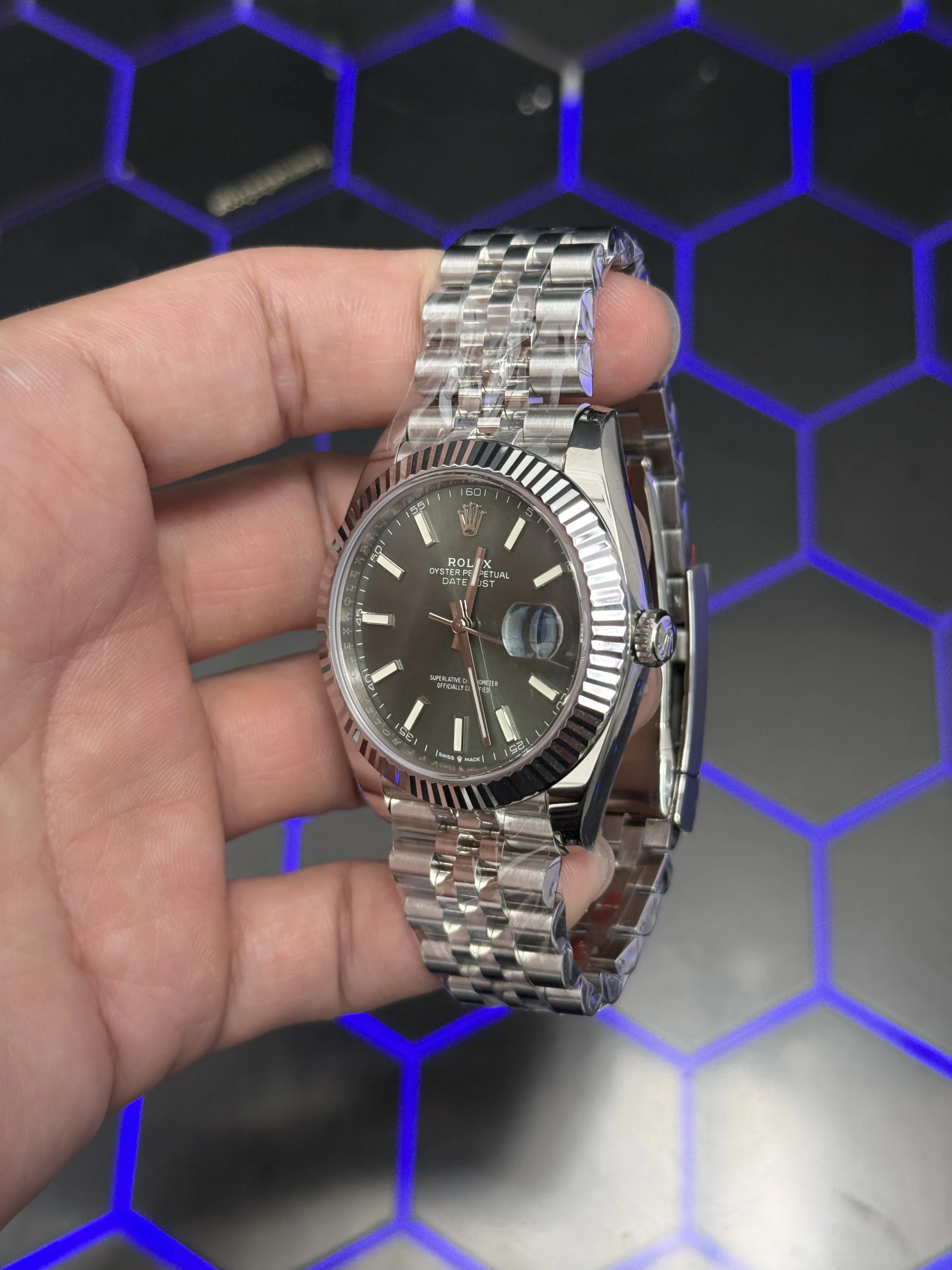 Rolex Datejust 41-Style Silver Olive Dial Jubilee Watch D391519525 — view 5