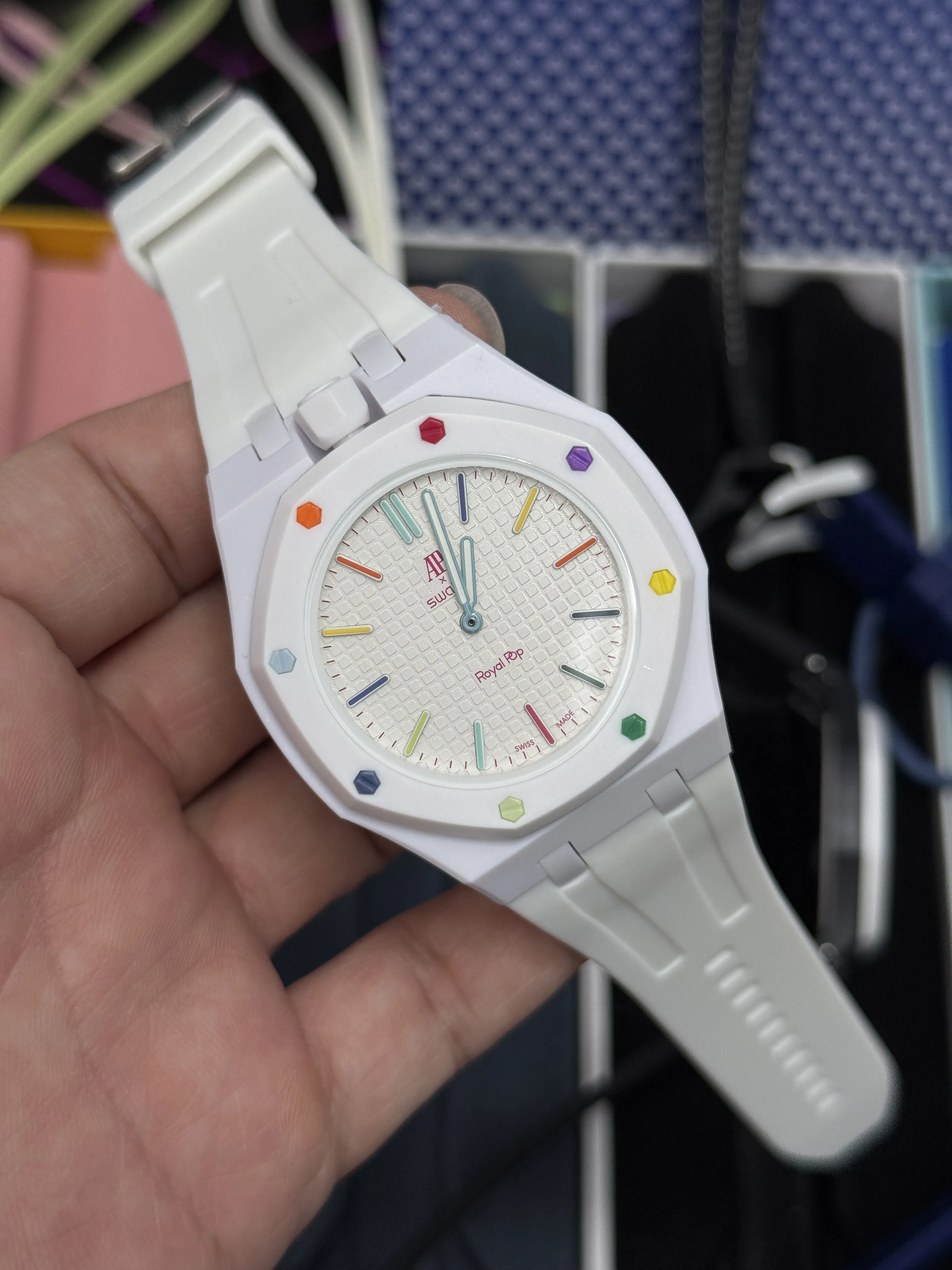 Audemars Piguet Royal Oak-Style White Rainbow Accent Strap Watch D202519530 — view 5
