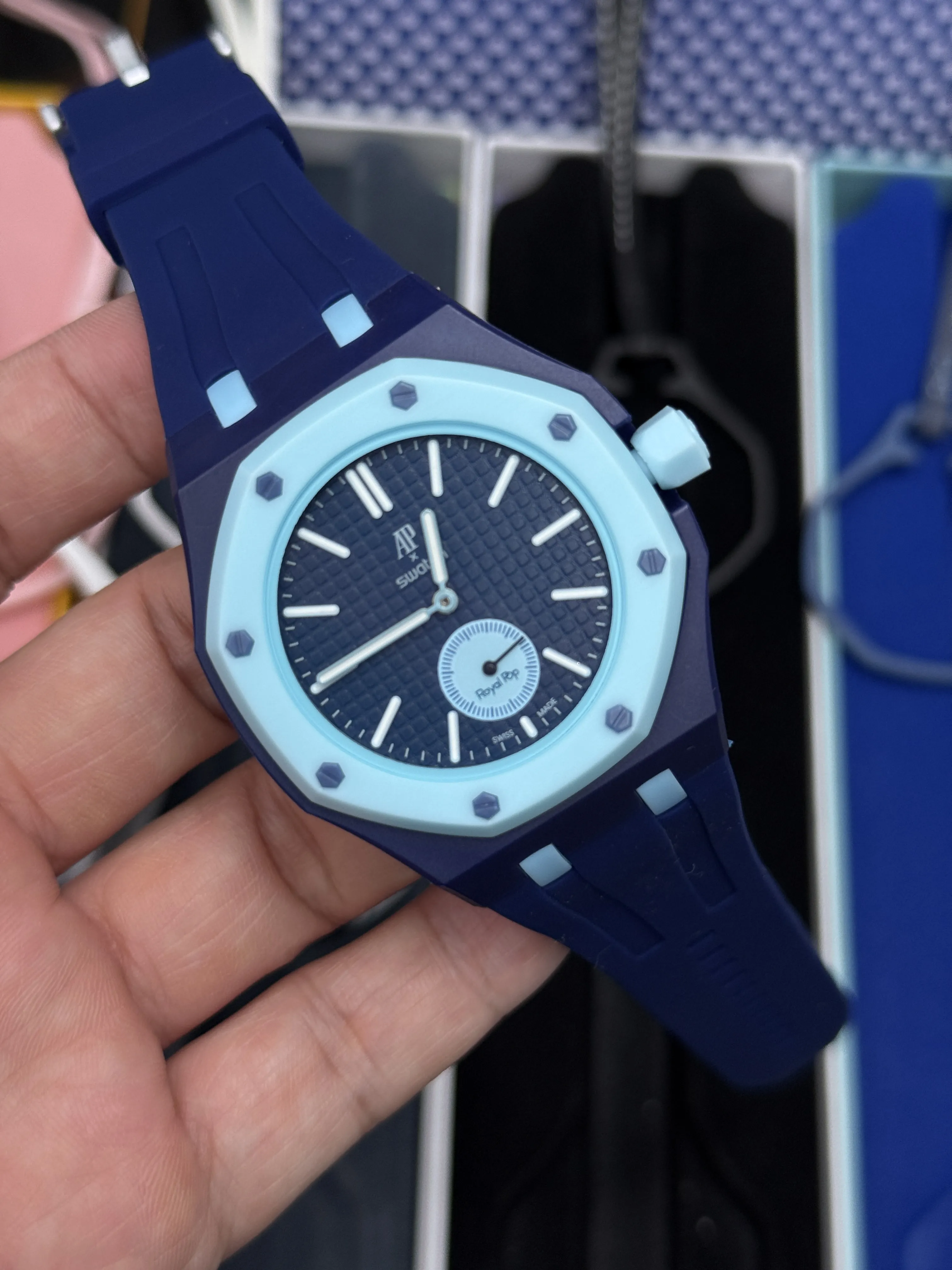 Audemars Piguet Royal Oak-Style Navy Ice-Blue Small Seconds Watch D202519532 — view 5