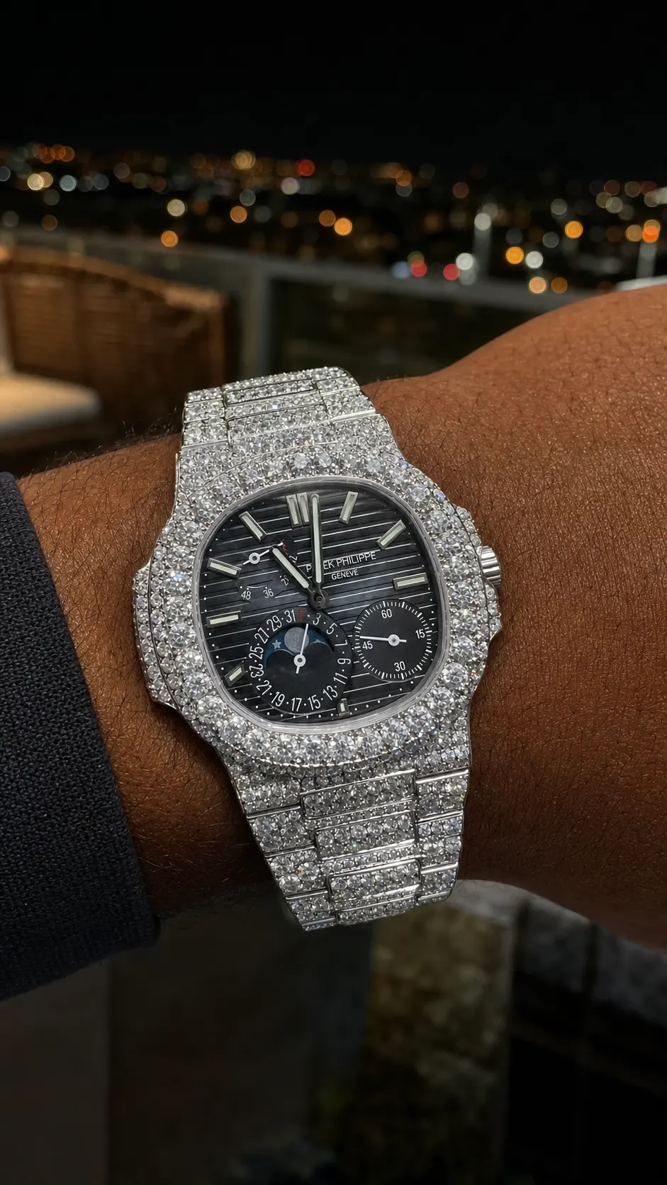 Nautilus 5712 Icedout Watch with Diamond Case and Bracelet D1215019252