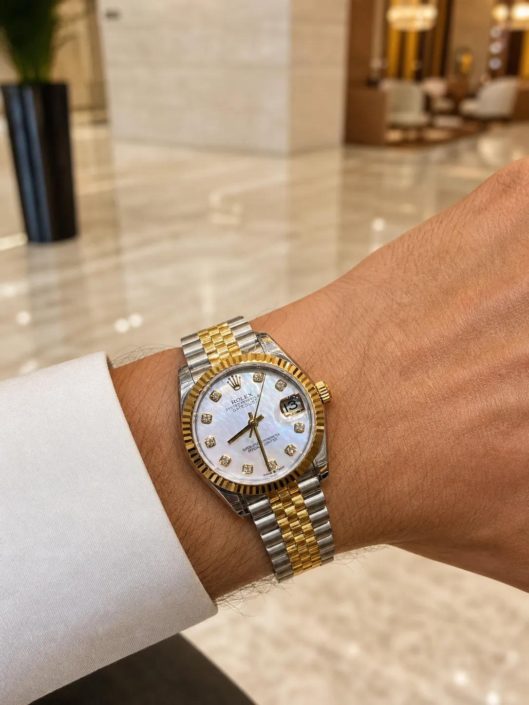 Datejust 31 Mother-of-Pearl Diamond Dial Watch D371319323