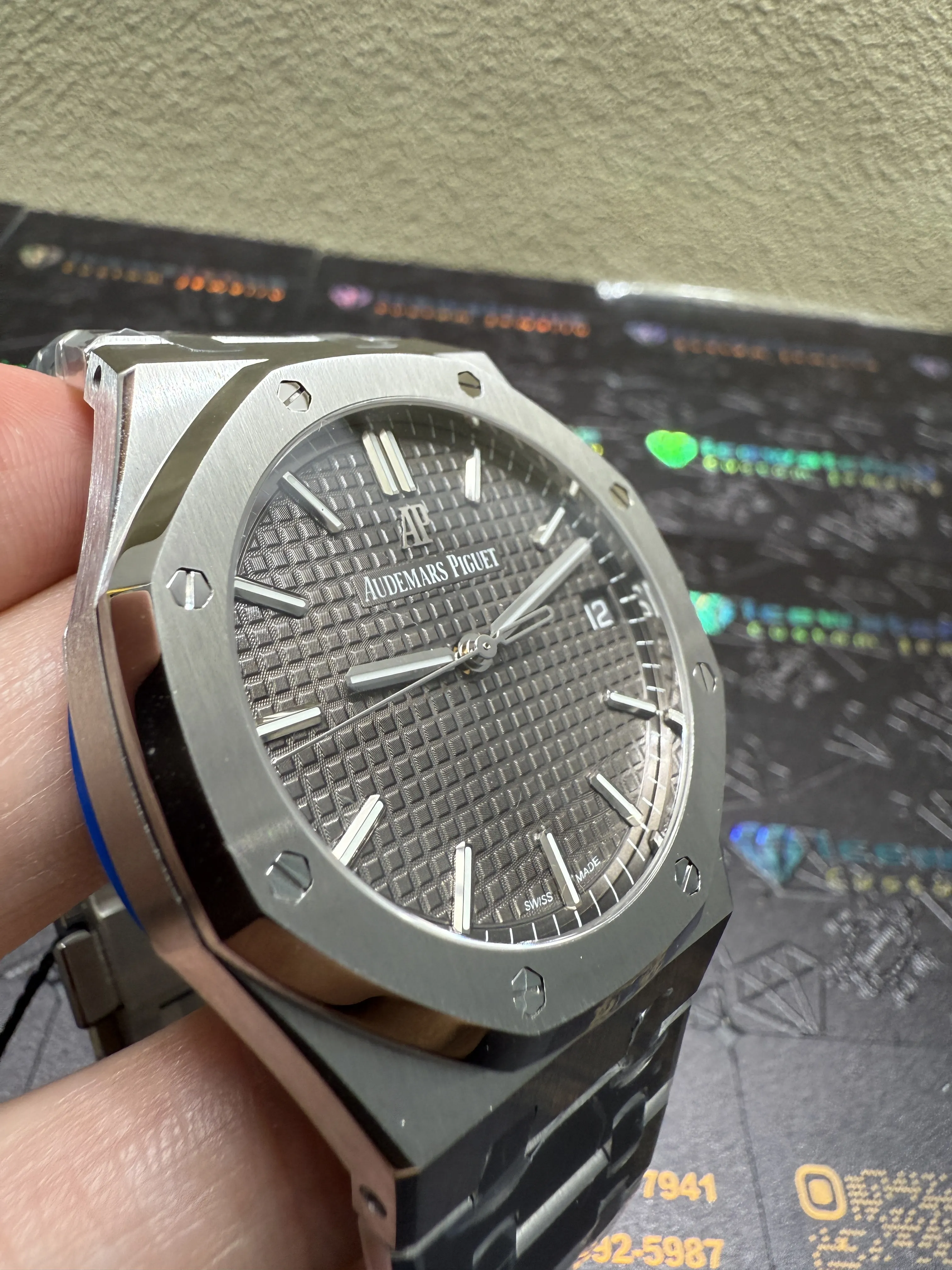 Audemars Piguet Royal Oak Silver-tone Watch 0275 D371319794 — view 12