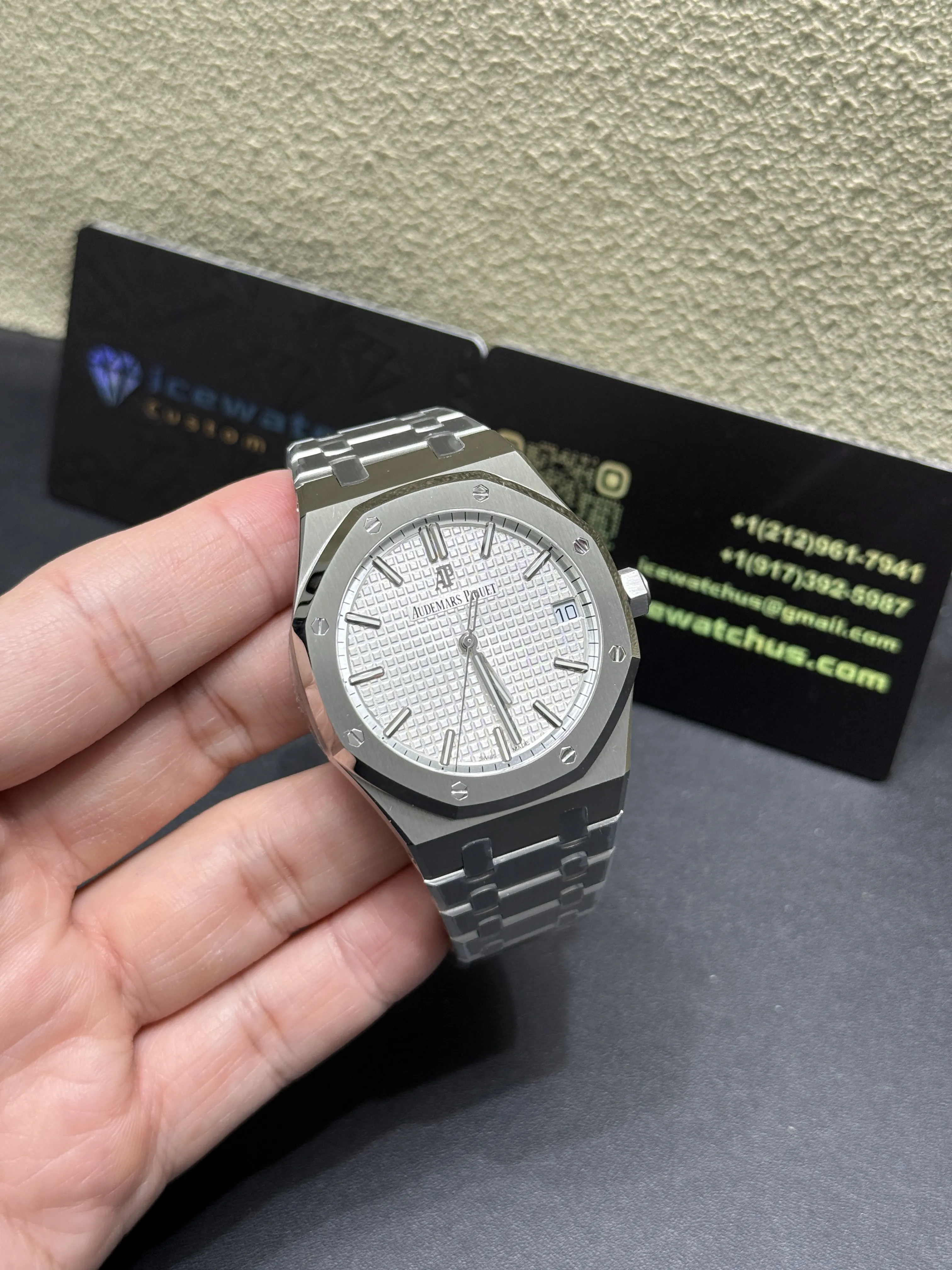Audemars Piguet Royal Oak Silver-tone Watch 0305 D391519801 — view 2