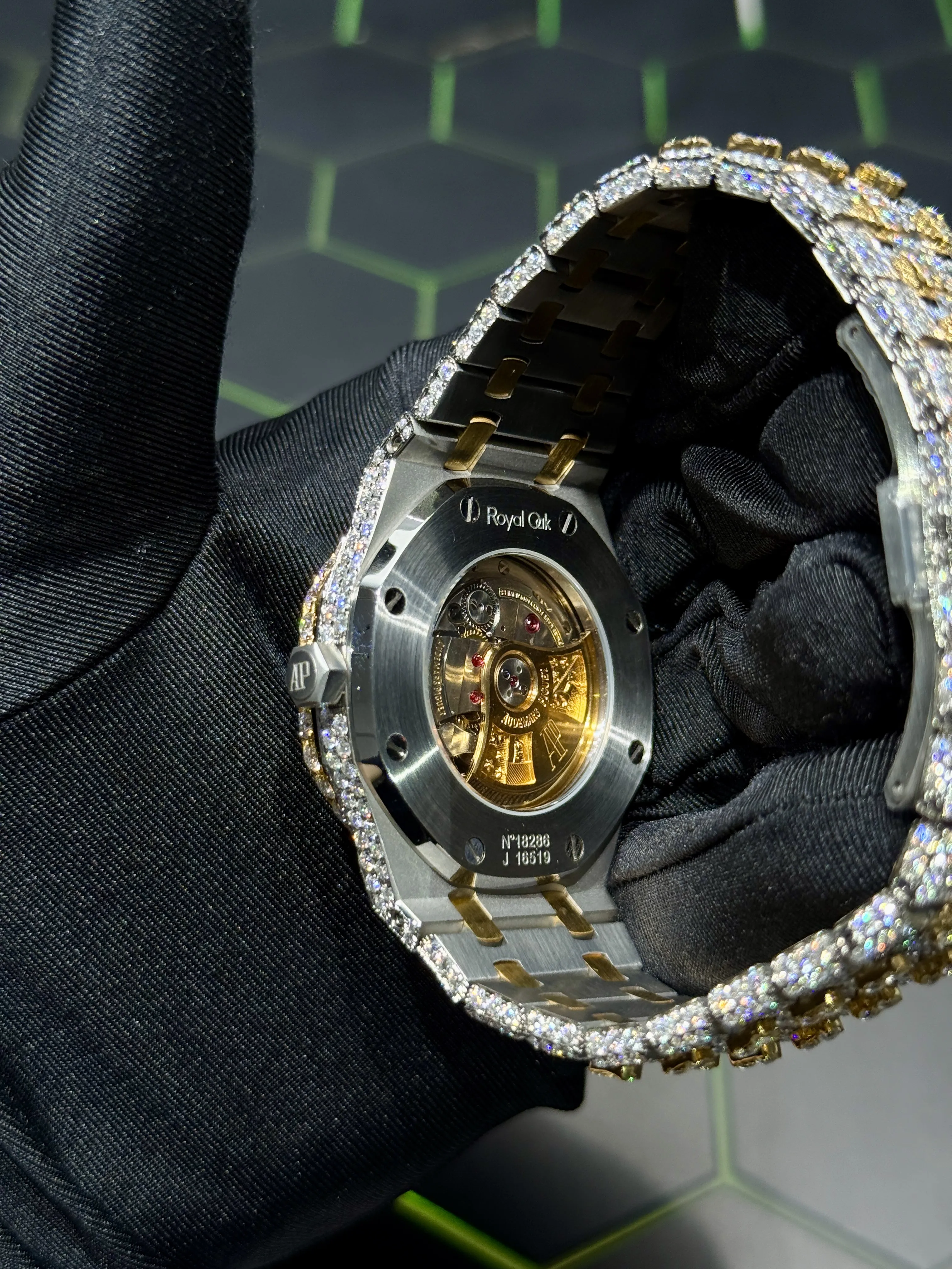 Audemars Piguet Royal Oak Silver-tone Watch 0412 D1215019825 — view 6