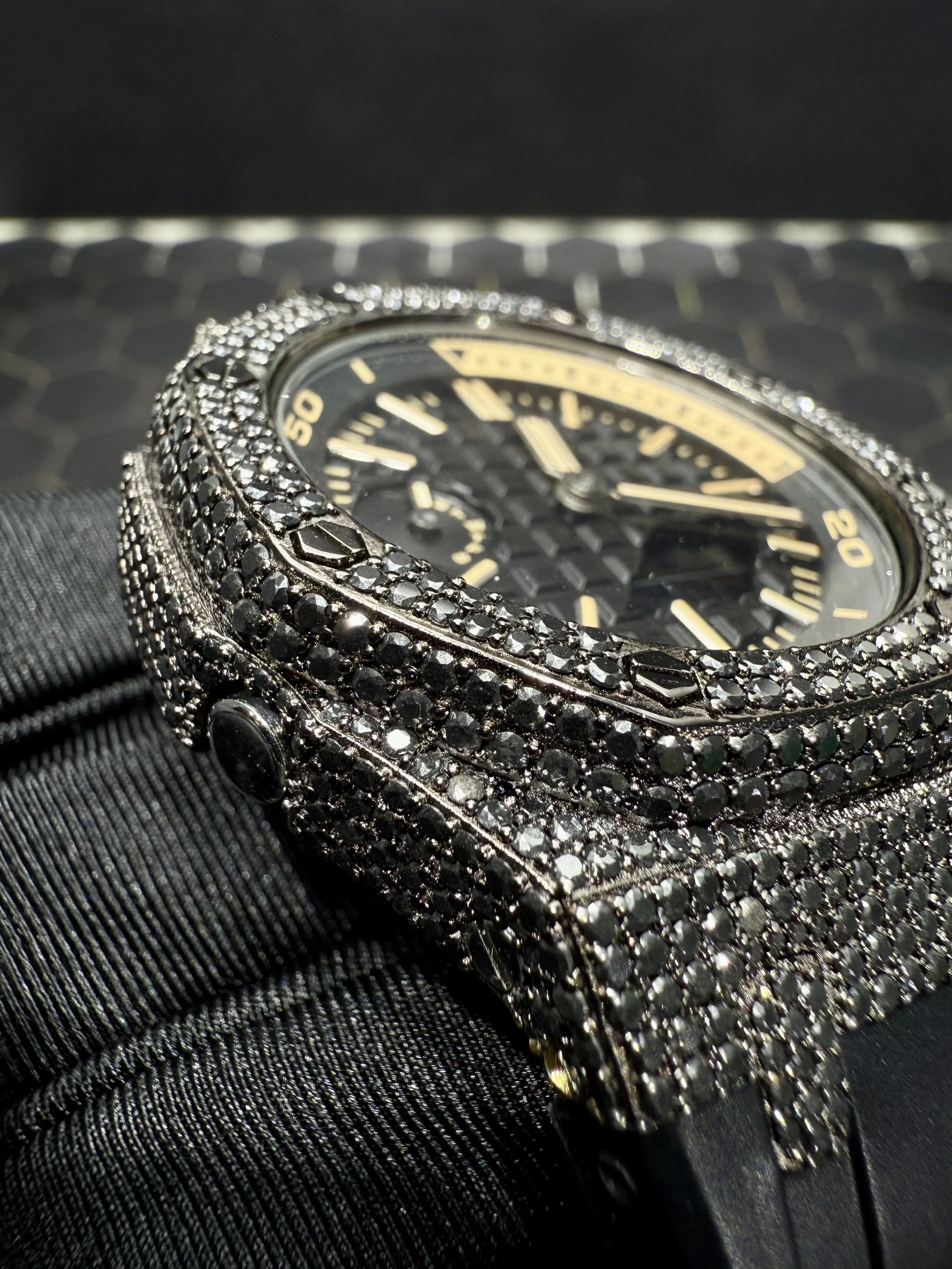 Audemars Piguet Royal Oak Offshore-Style Black Watch 0420 D405019833 — view 9