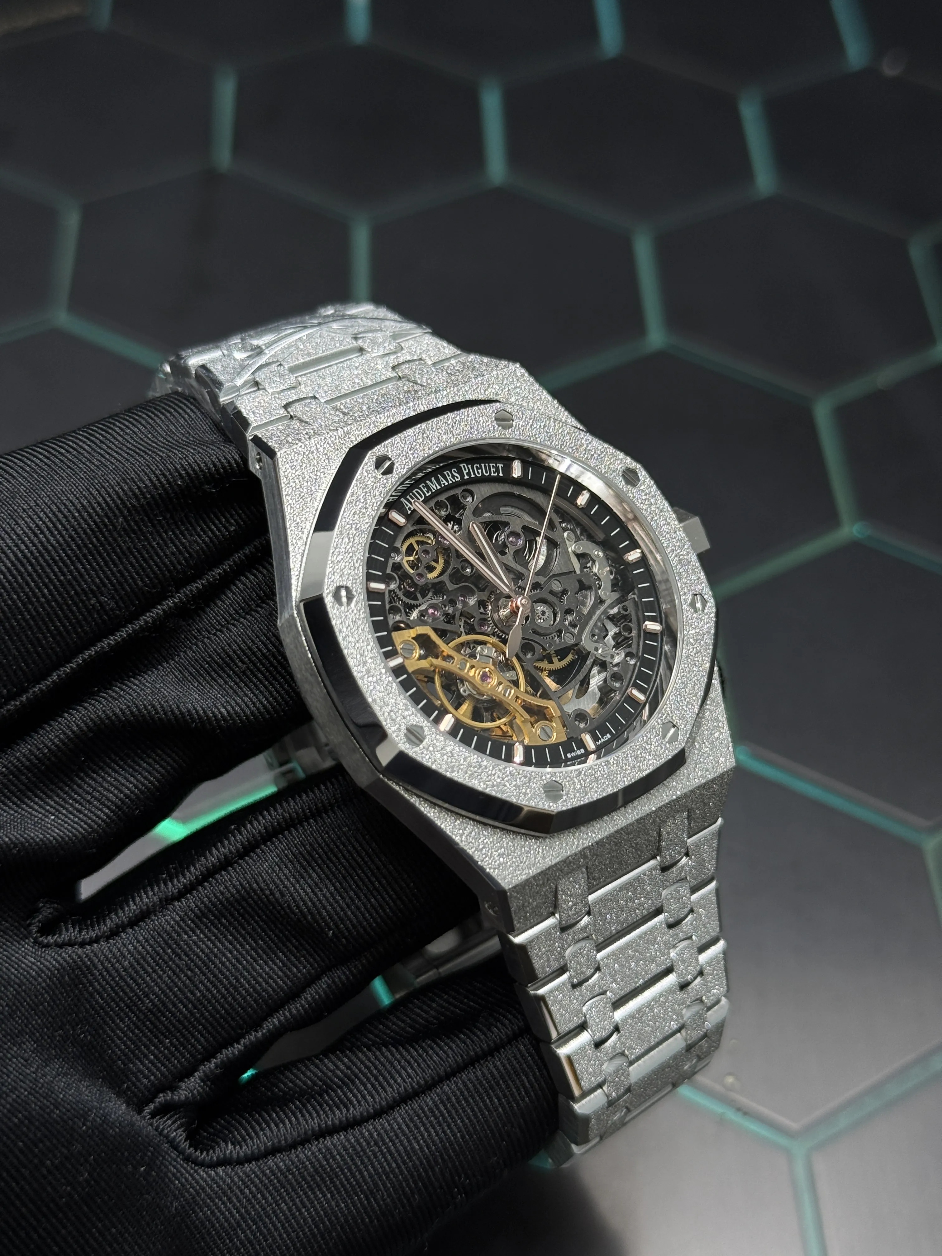 Audemars Piguet Royal Oak Openworked Silver-tone Watch 0429 D425319839 — view 9