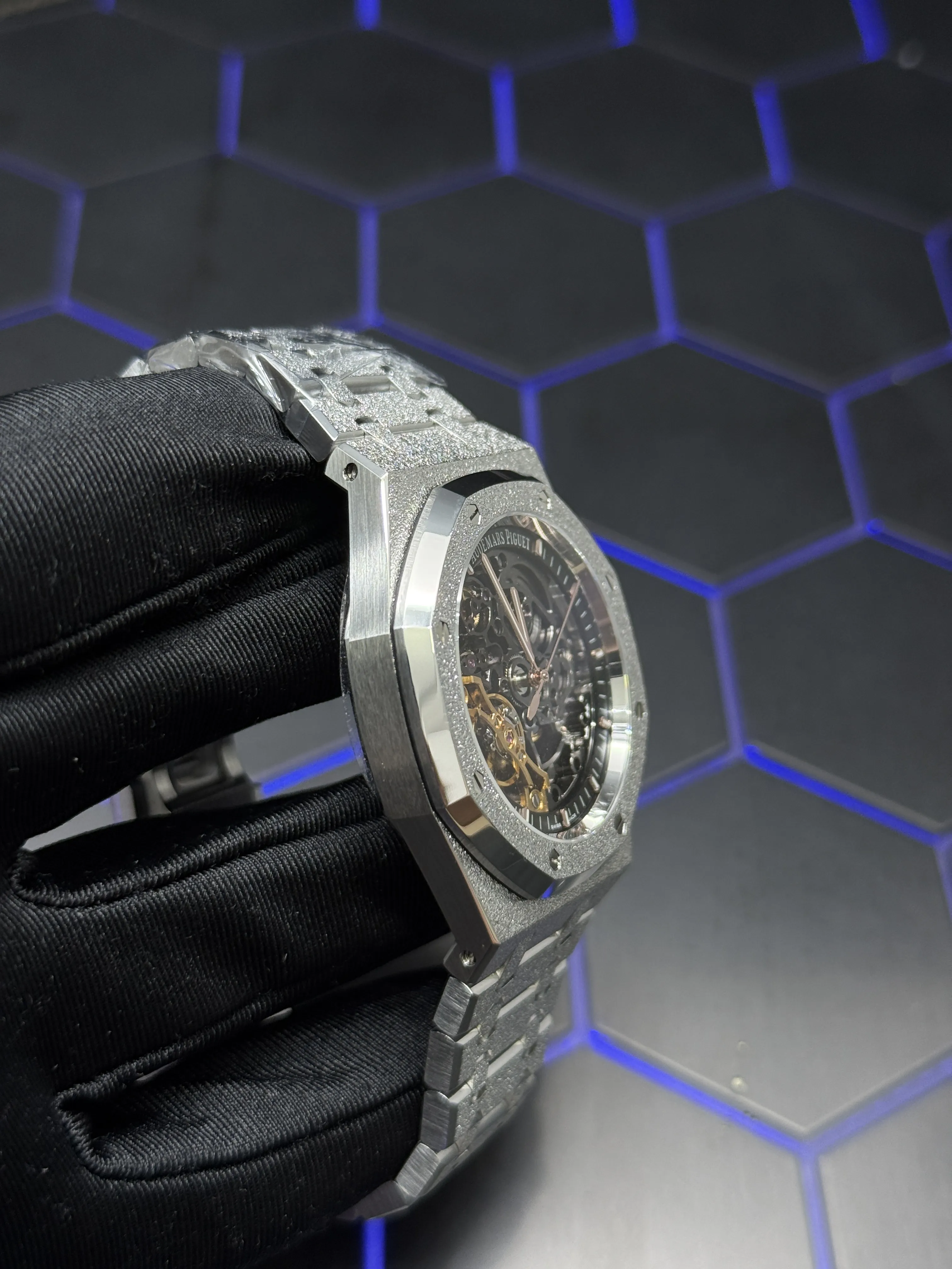 Audemars Piguet Royal Oak Openworked Silver-tone Watch 0429 D425319839 — view 10