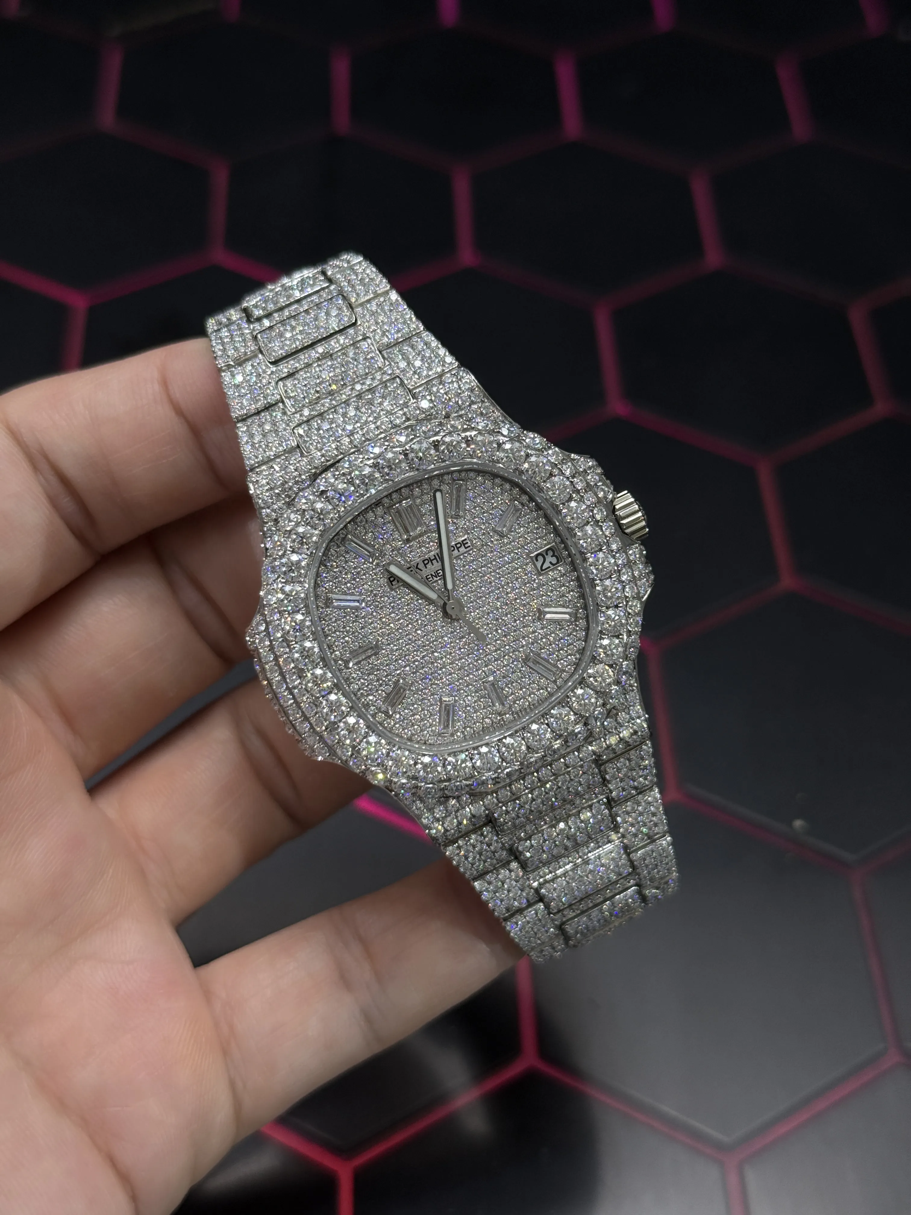 Patek Philippe Nautilus Silver-tone Watch 0433 D1215019841 — view 2