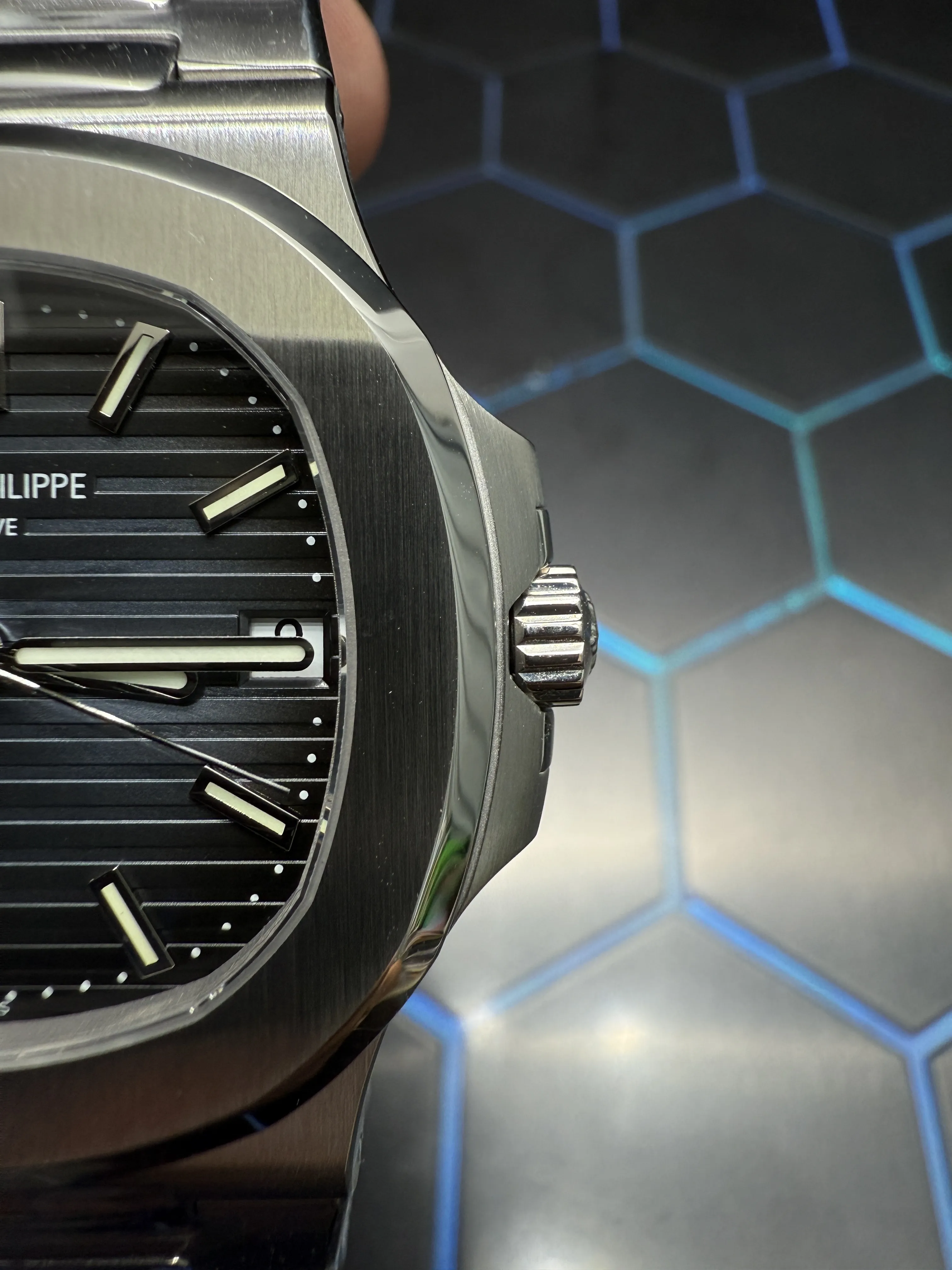 Patek Philippe Nautilus Silver-tone Watch 0435 D391519842 — view 9