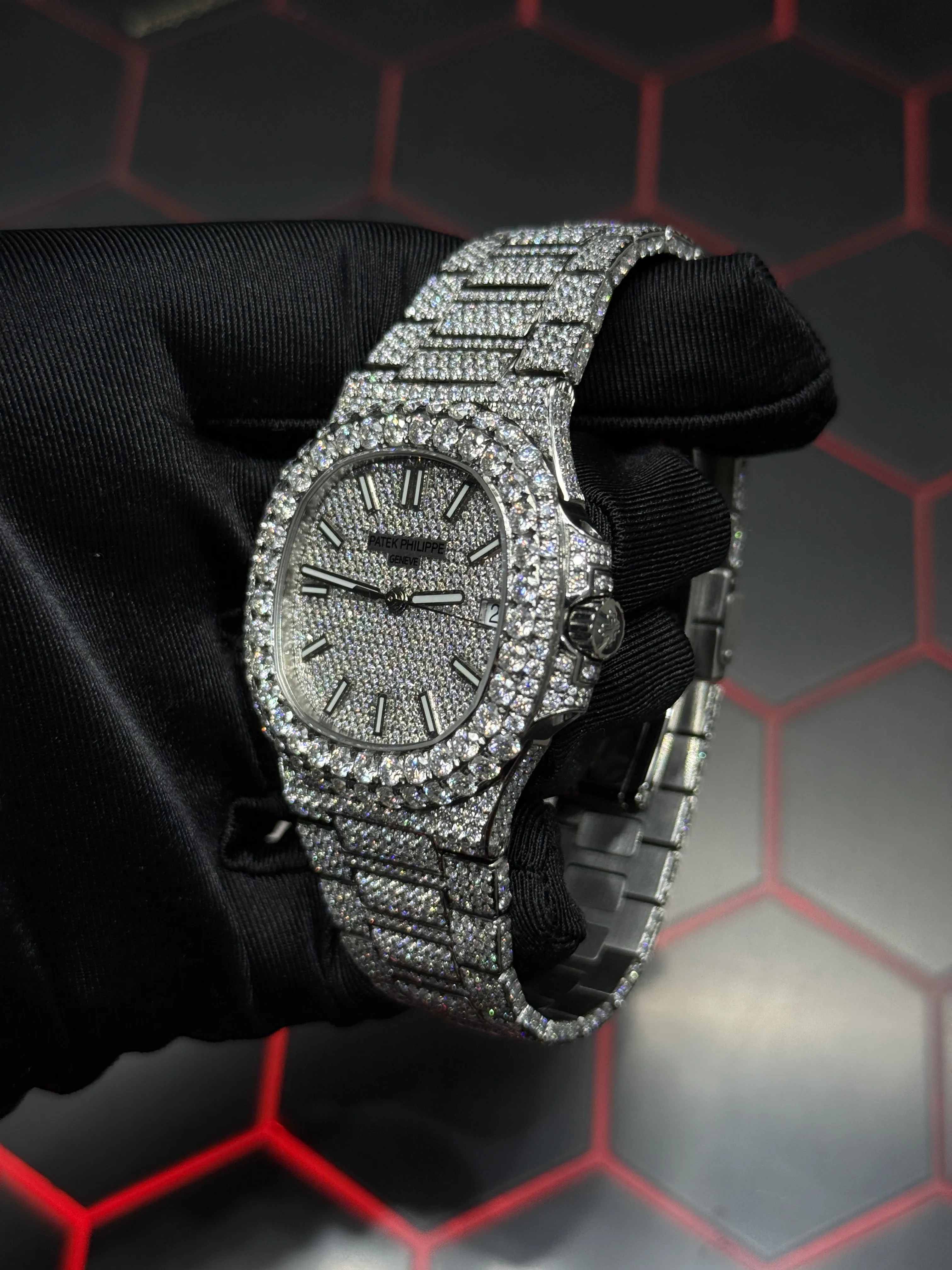 Patek Philippe Nautilus Silver-tone Watch 0443 D1215019844 — view 4