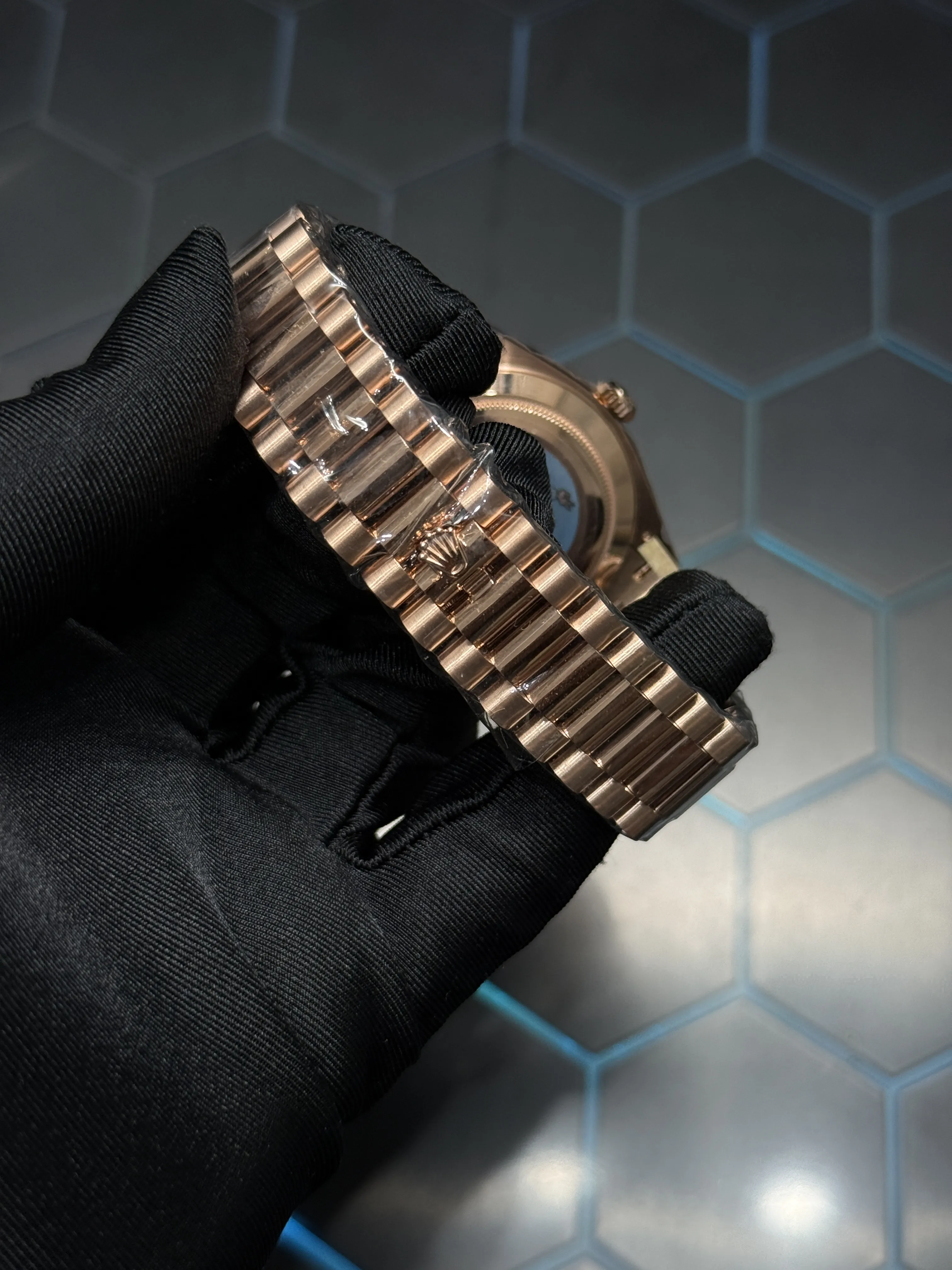 Rolex Day-Date Rose Gold-tone Watch 0444 D607519845 — view 7