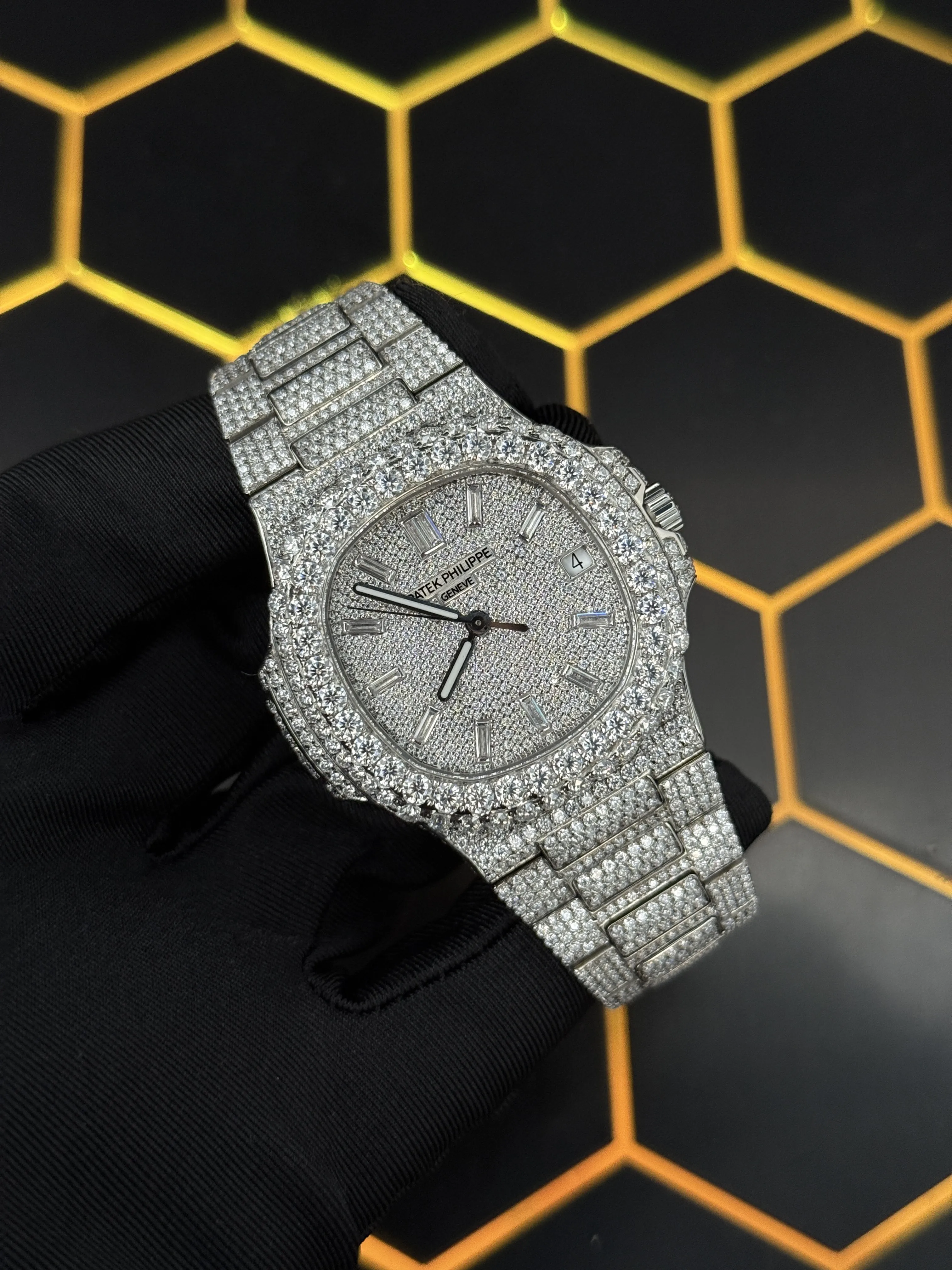 Patek Philippe Nautilus Silver-tone Watch 0467 D1215019852 — view 2