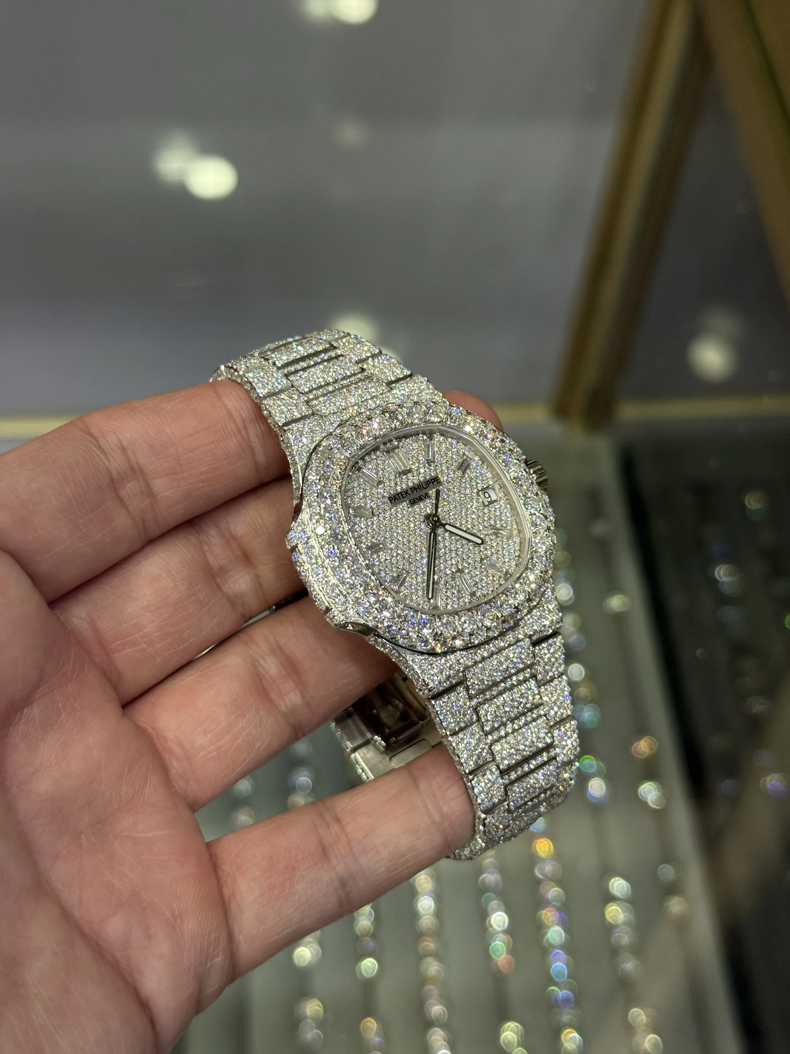 Patek Philippe Nautilus Silver-tone Watch 0534 D1215019875 — view 3