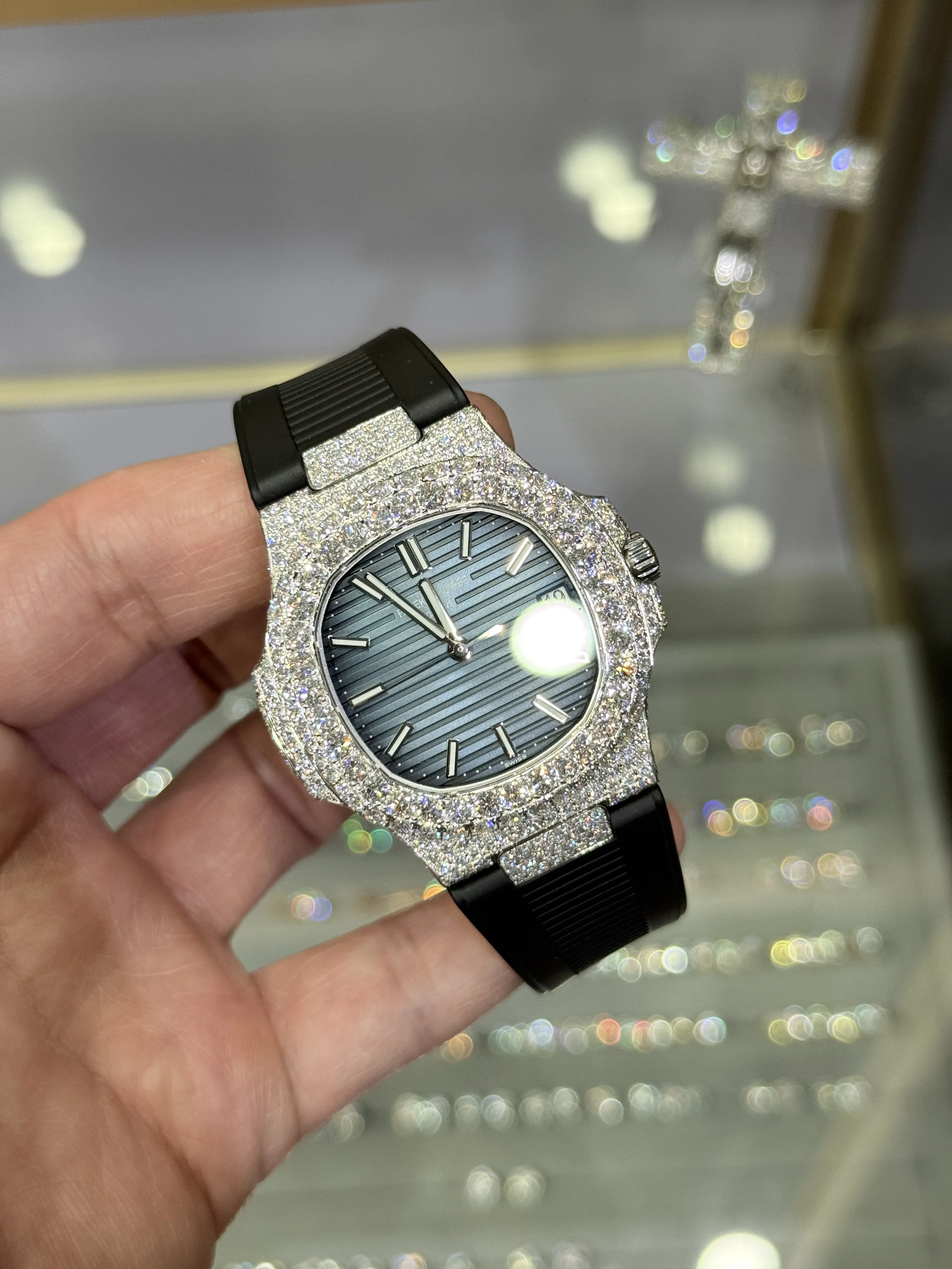 Patek Philippe Nautilus Silver-tone Watch 0551 D877519880 — view 2