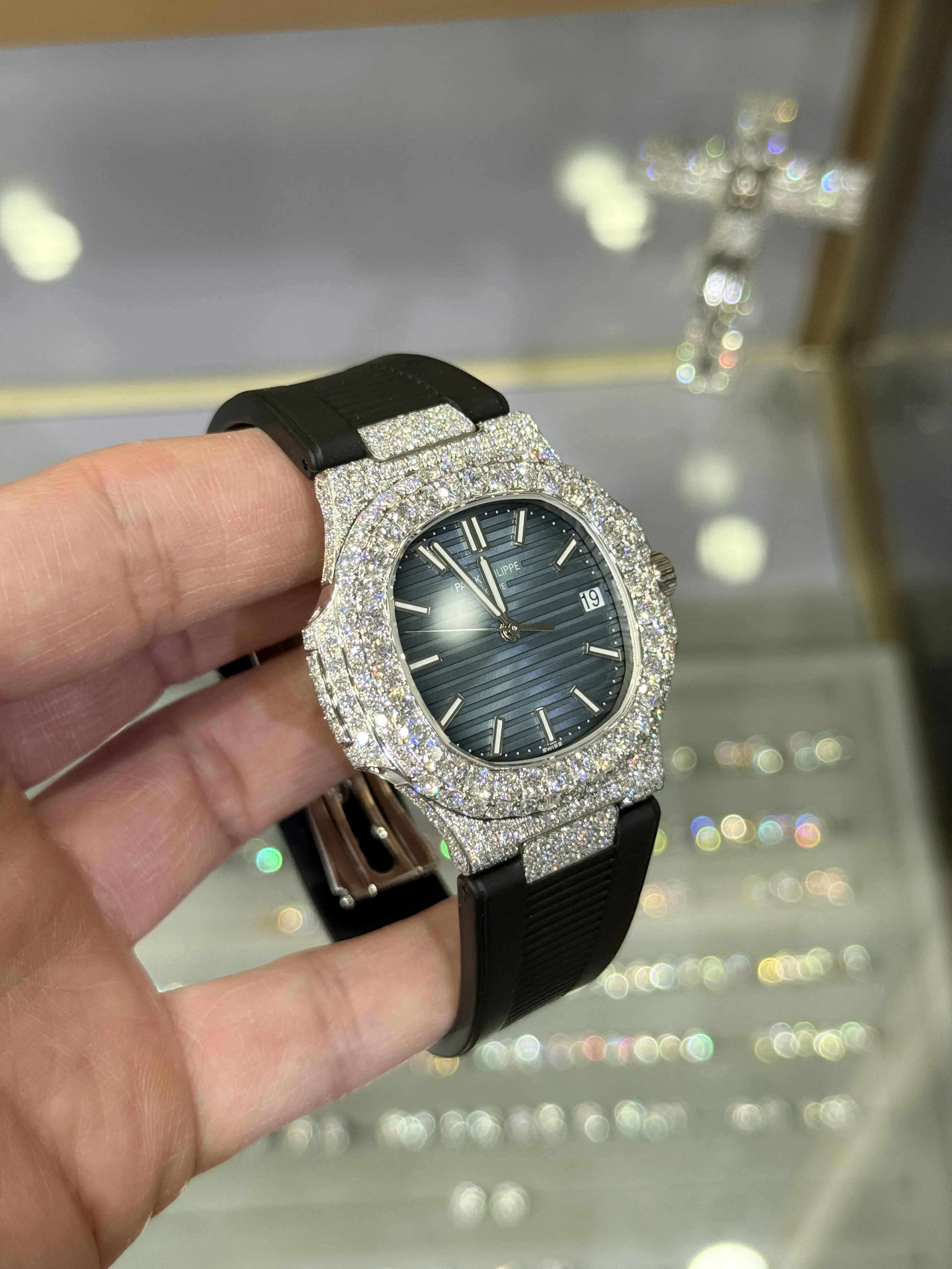 Patek Philippe Nautilus Silver-tone Watch 0551 D877519880 — view 3