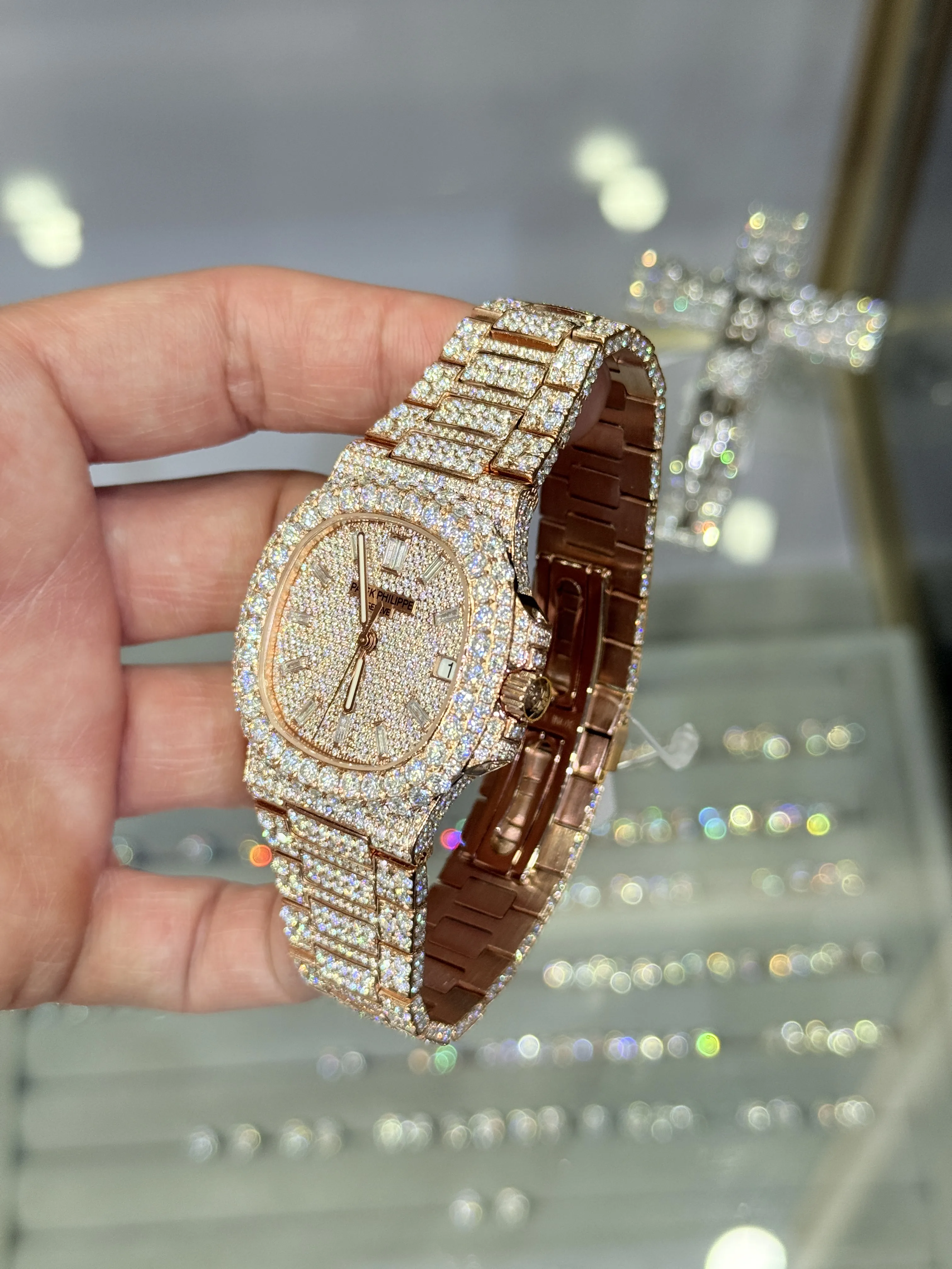 Patek Philippe Nautilus Rose Gold-tone Watch 0564 D1215019891 — view 4