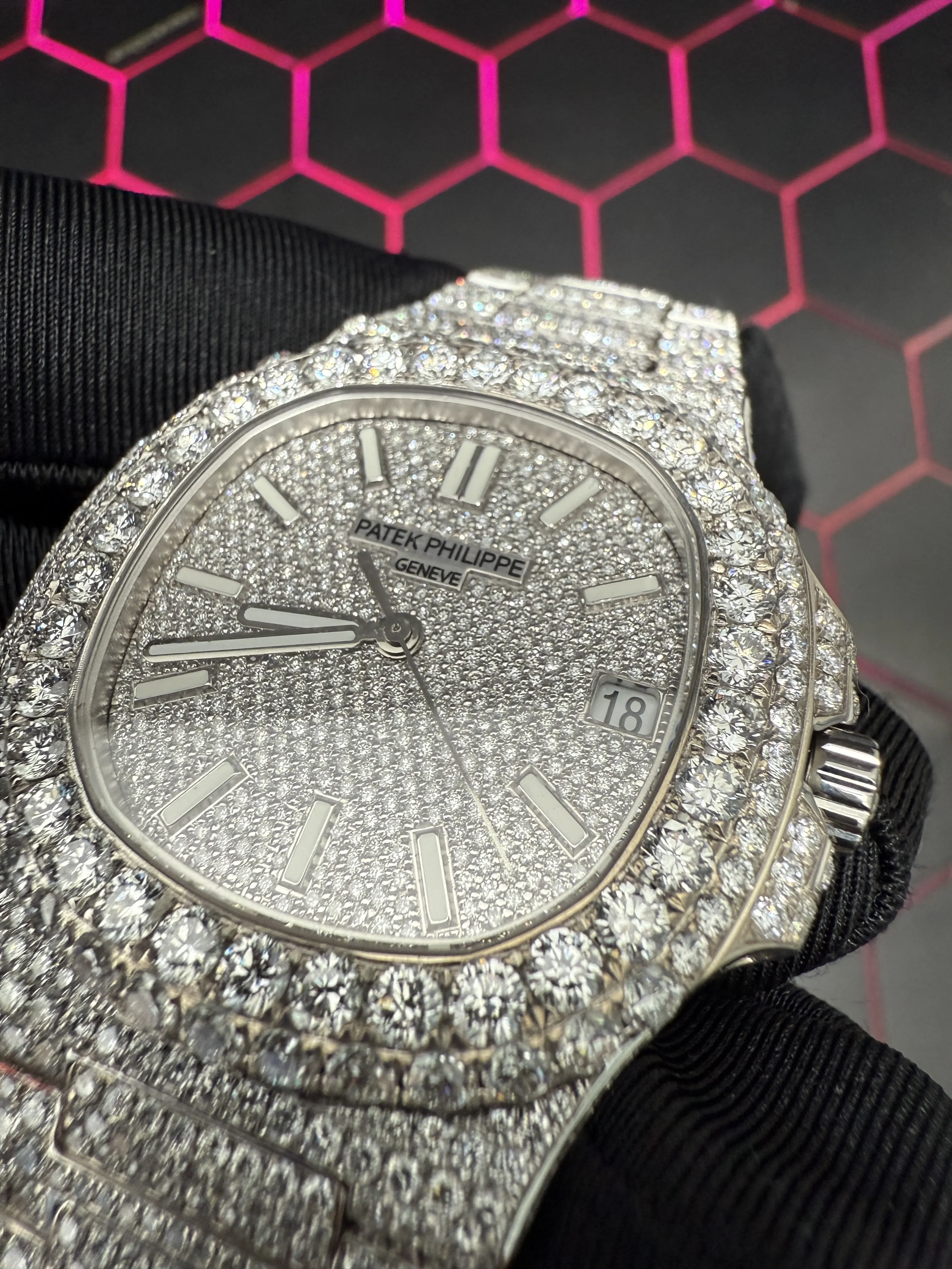 Patek Philippe Nautilus Silver-tone Watch 0609 D1215019903 — view 8
