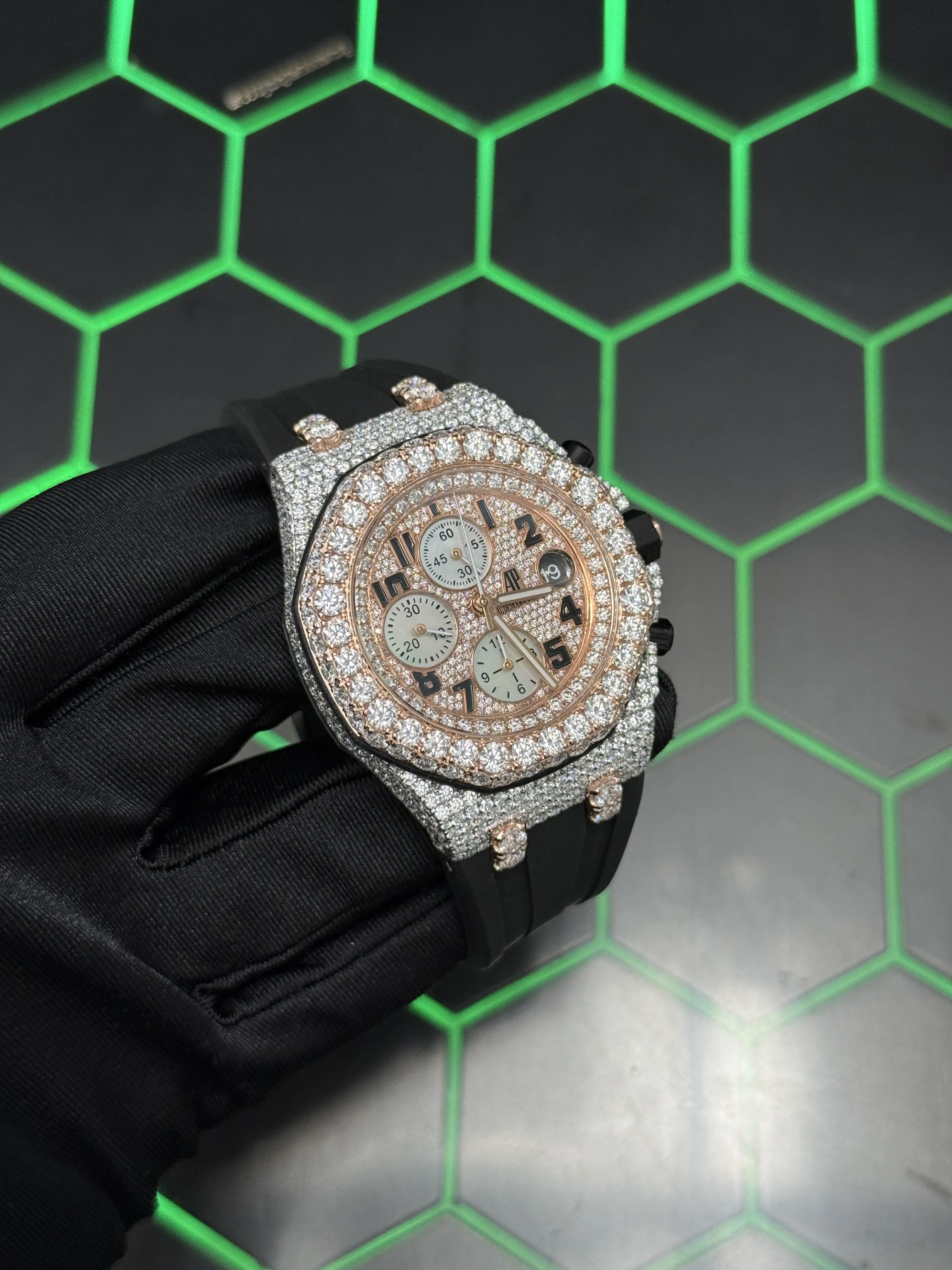 Audemars Piguet Royal Oak Offshore Chronograph Silver-tone Watch 0610 D877519904 — view 3